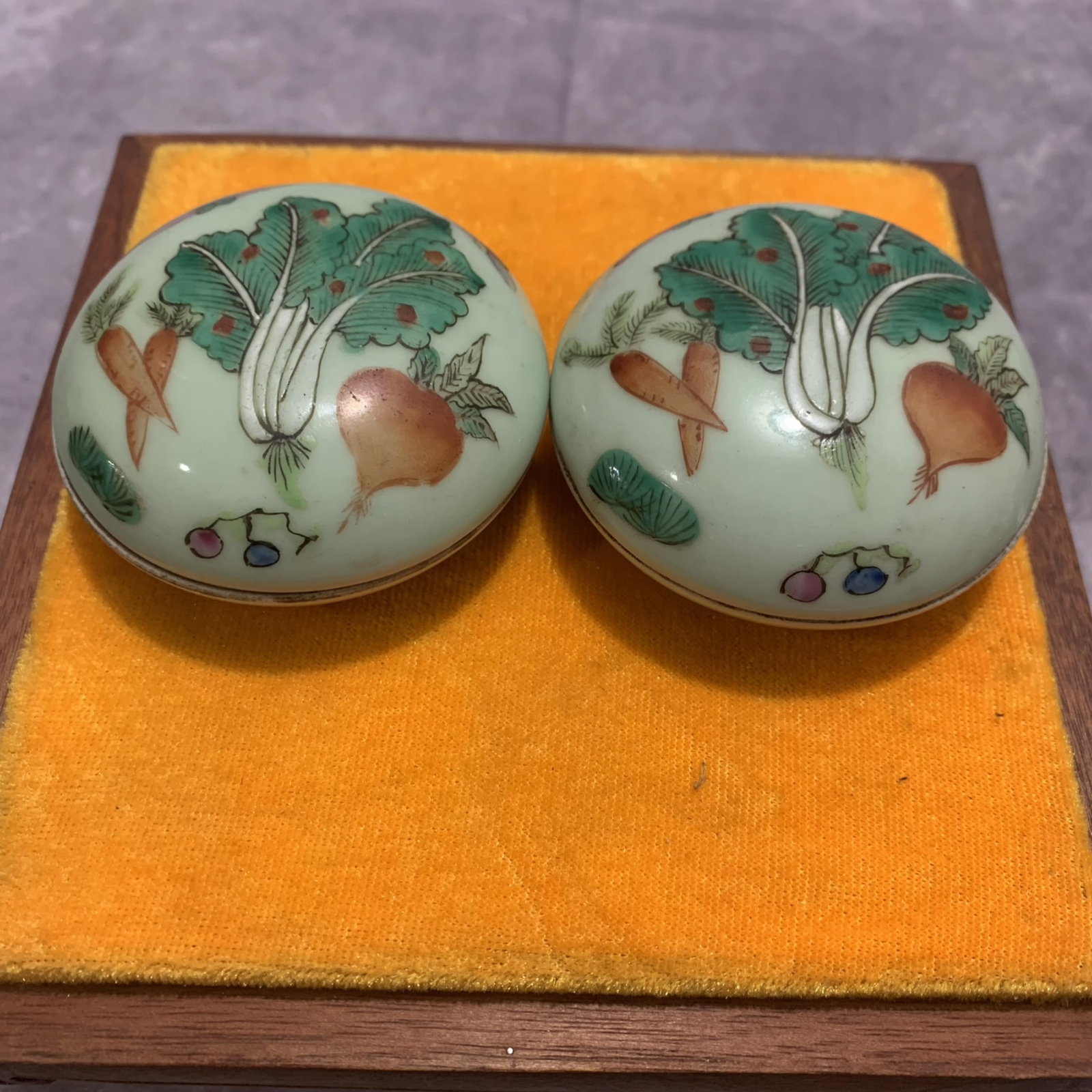 PAIR OF SMALL FAMILLE ROSE PATTERN ROUGE BOX: Modern: Long: 1.3 inch; Width: 2.7 inch; High: 2.7 inch; . Wooden base for display only