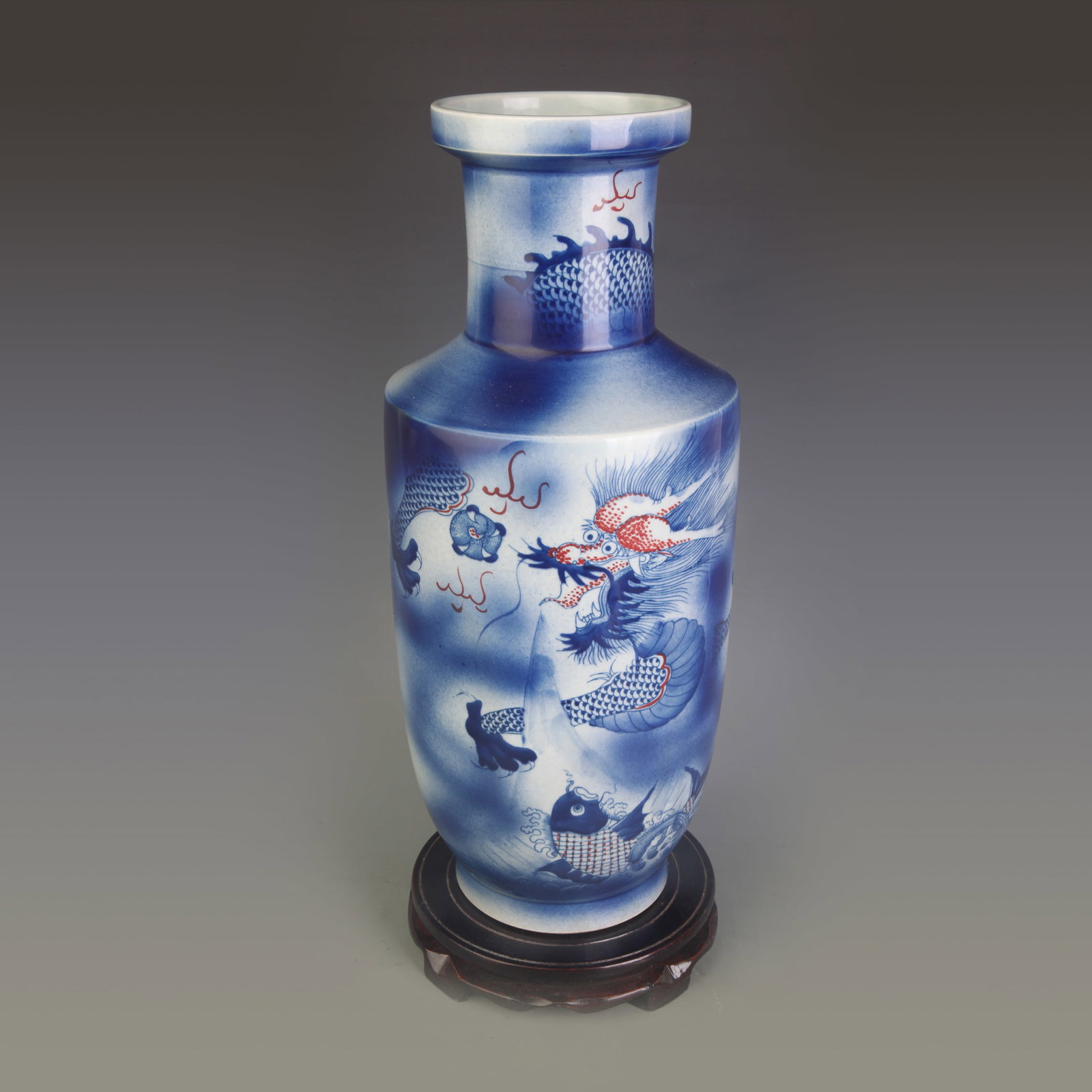 BLUE AND WHITE AND UNDERGLAZE RED ROULEAU VASE WITH DRAGON MOTIF (1 of 5)
