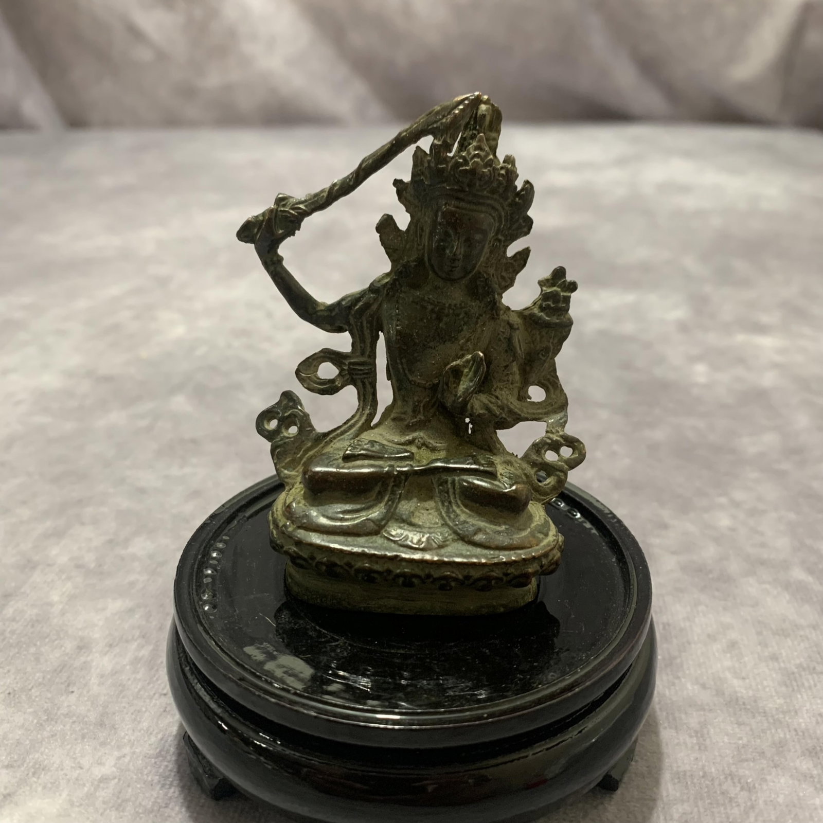 A FINE SMALL TIBETAN BUDDHIST STATUES: Modern; Long: 1.8 inch; Width: 3.2 inch; ;Wooden base for picture and display only.