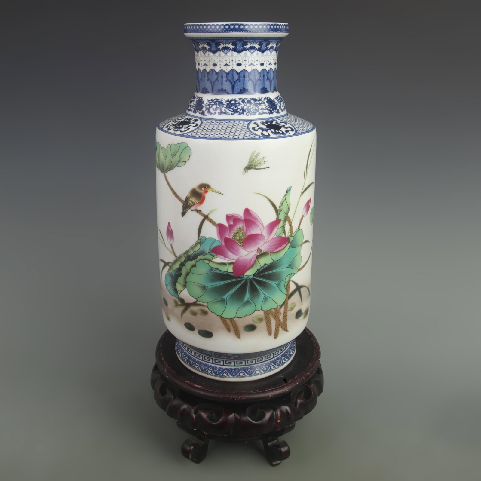 FAMILLE ROSE AND BLUE AND WHITE GROUND MALLET SHAPE VASE: Qing Dynasty Qian Long Period; High: 16.5 inch; Width: 8.5 inch; ;Wooden base for picture and display only.