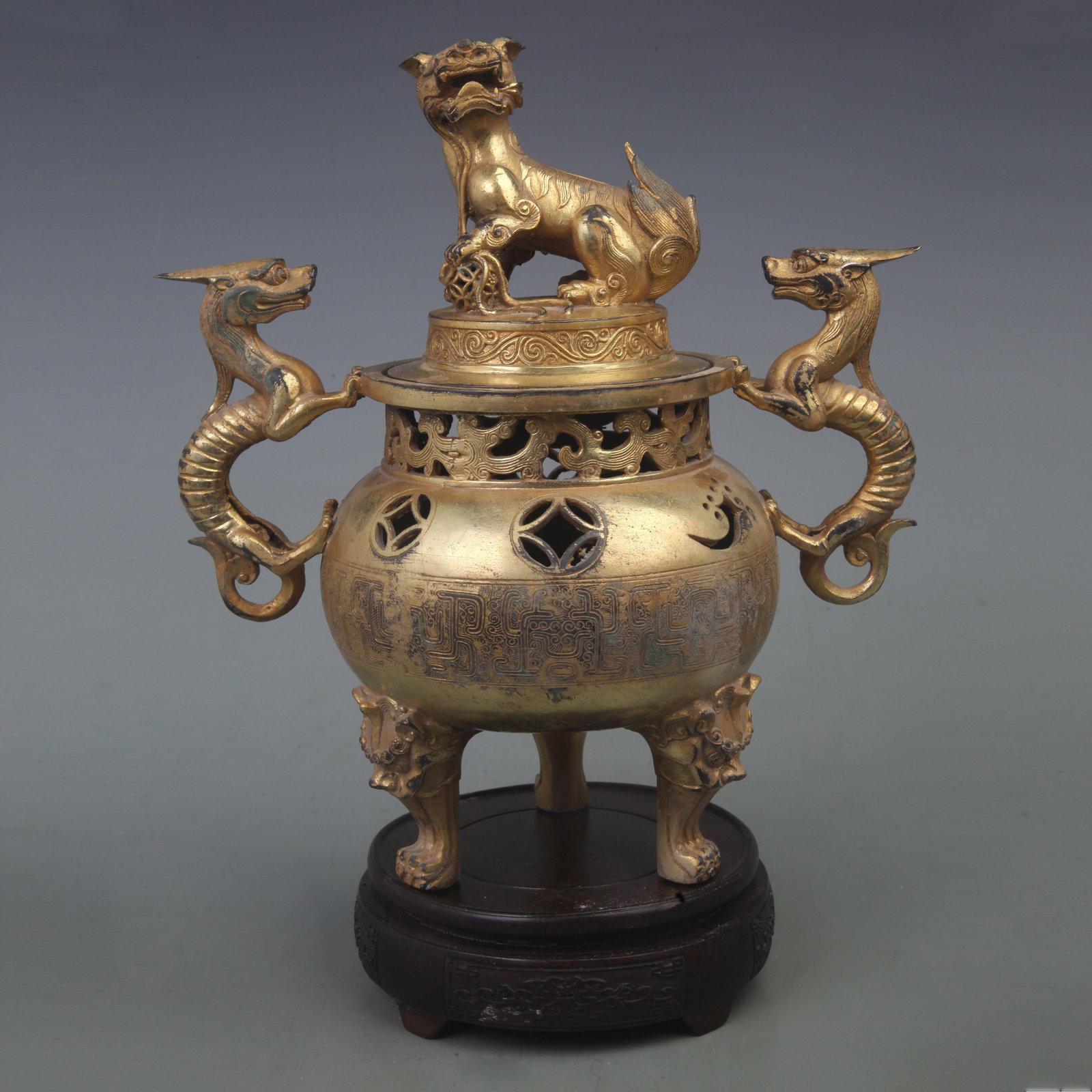 A FINE RUI SHOU STYLE THREE FOOT BRONZE INCENSE CENSER: Ming Dynasty Style; Diameter: 9.0 inch; High: 10.0 inch; ;Wooden base for picture and display only.