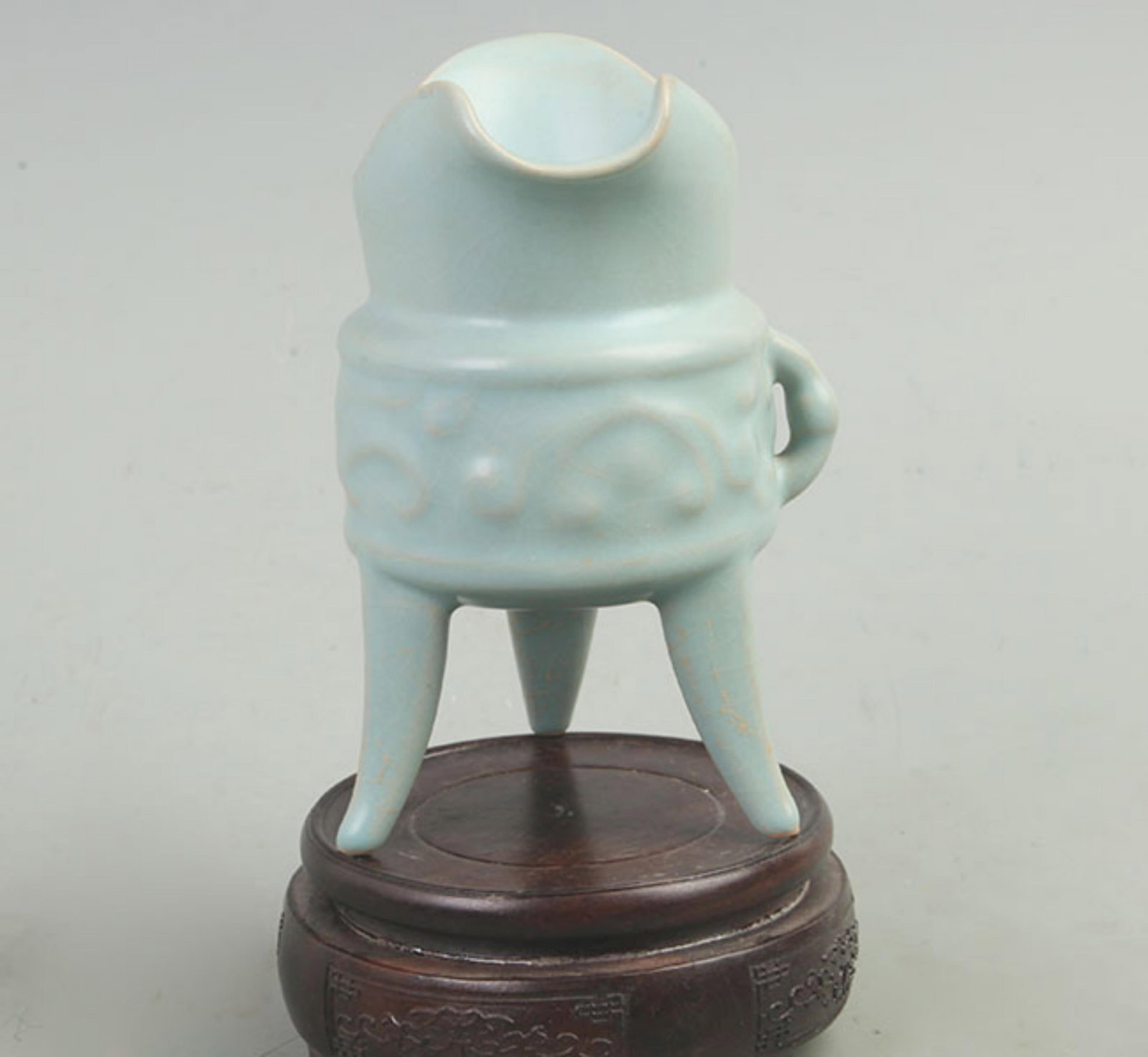 A FINE RU KILN WINE CUP: Song Dynasty Style; High: 6 inch; Diameter:4.5 inch ;Wooden base for picture and display only.