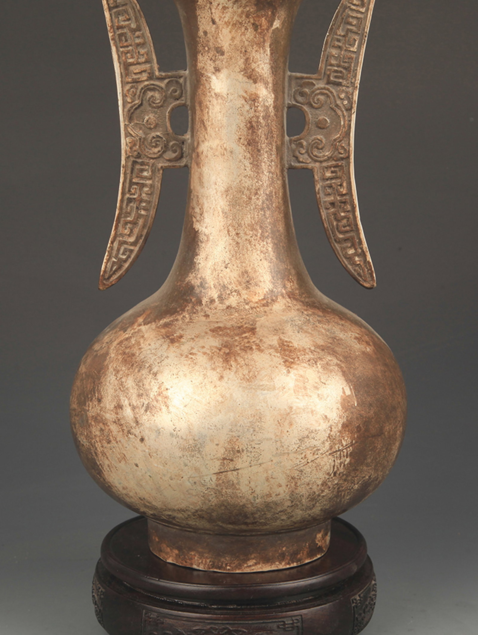 SILVER-PLATED TWIN-HANDLED COVERED VASE - 3
