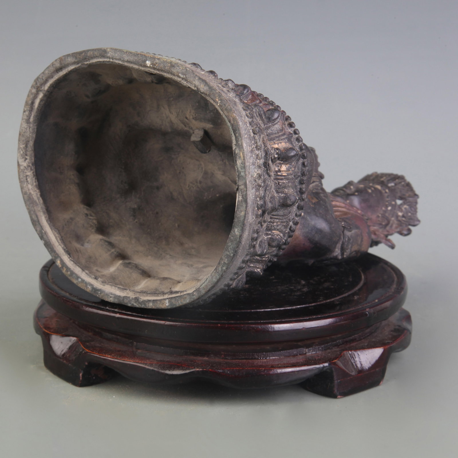 A FINE BRONZE BUDDHA STATUE - 5