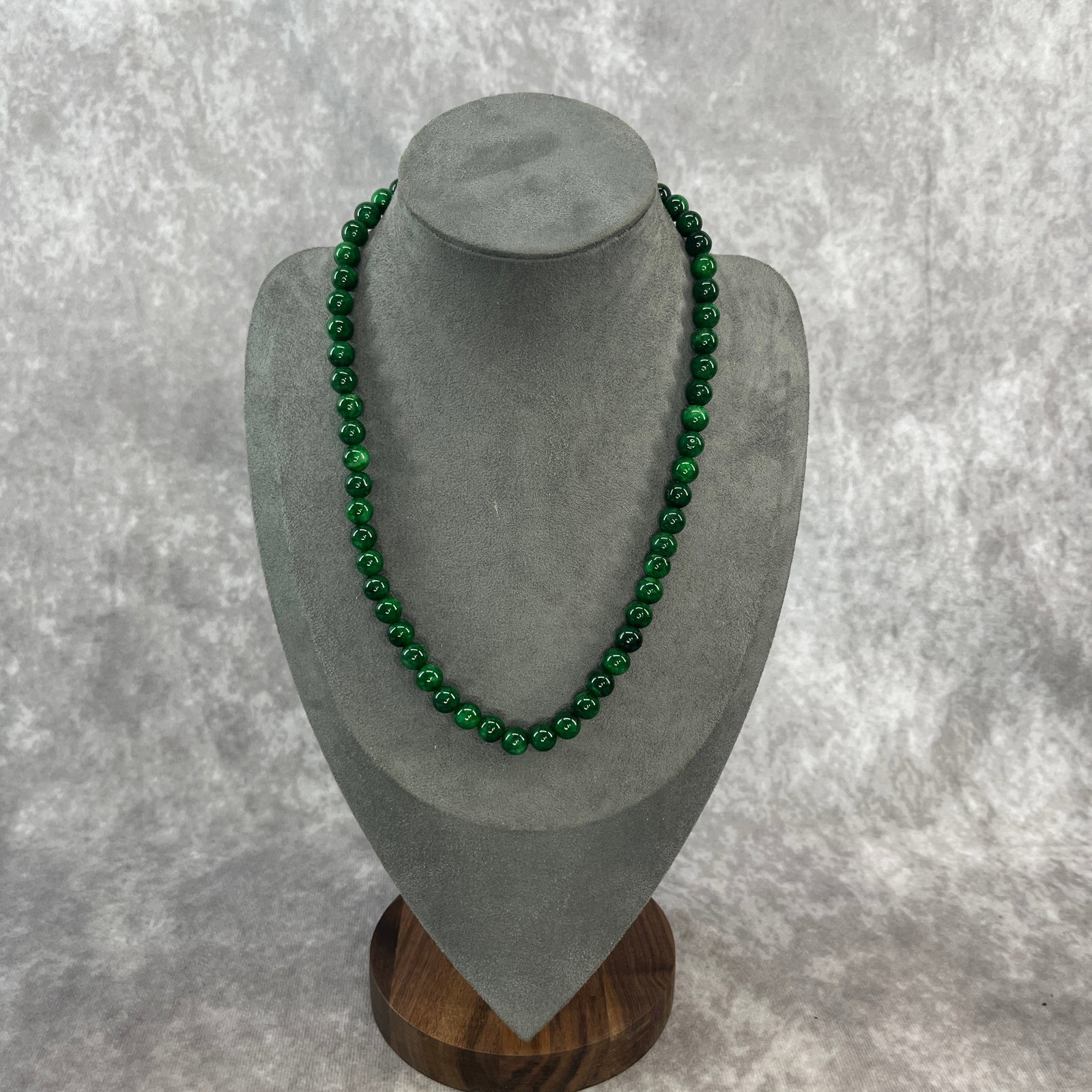 DARK GREEN JADEITE BEAD NECKLACE: Modern; Long: 9.3 inch; Diameter: 0.3 inch; ;Wooden base for picture and display only.
