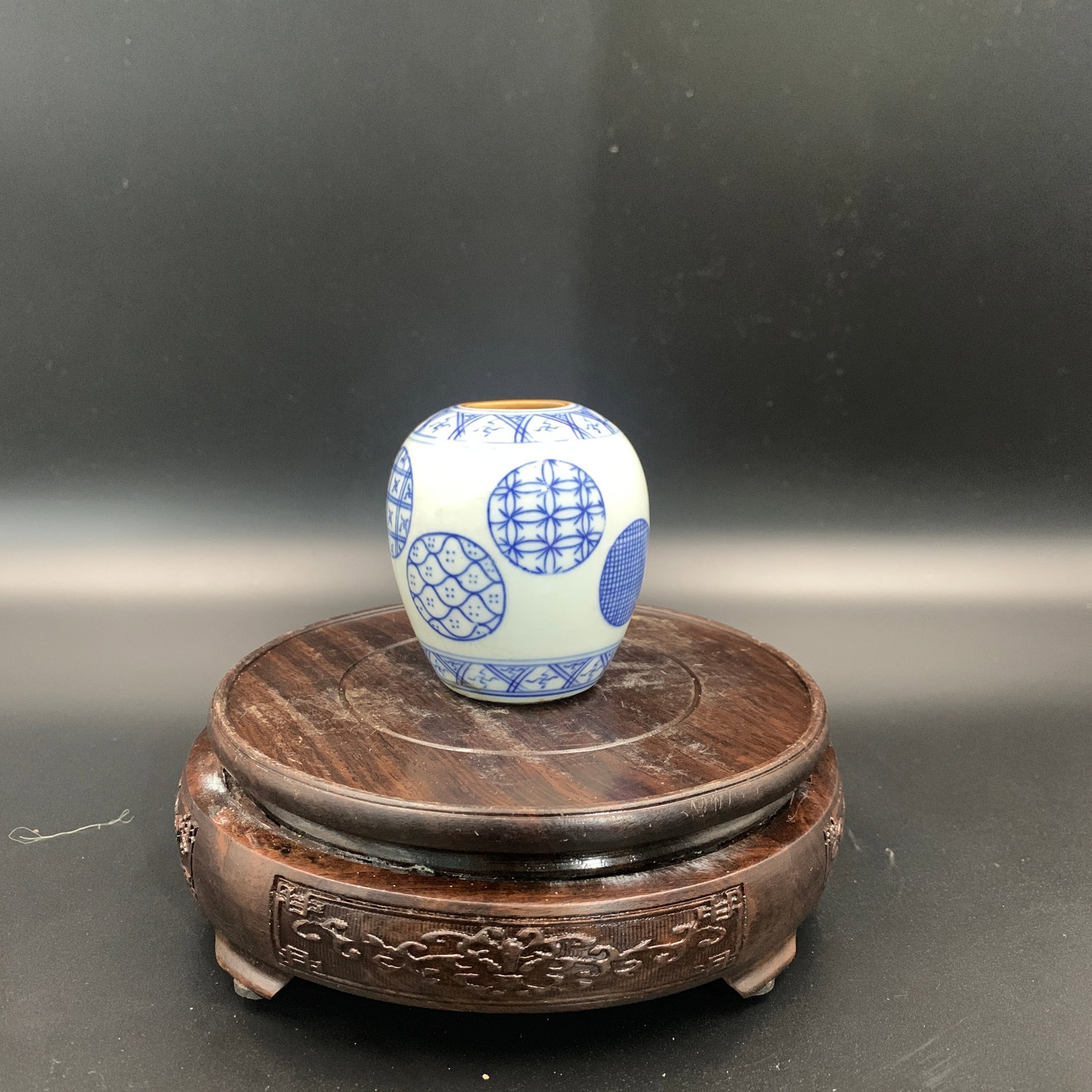 SMALL BLUE AND WHITE "CIRCULAR MEDALLION" WATER POT: Republic Period; High: 2.8 inch; Diameter: 2.5 inch; ;Wooden base for picture and display only.