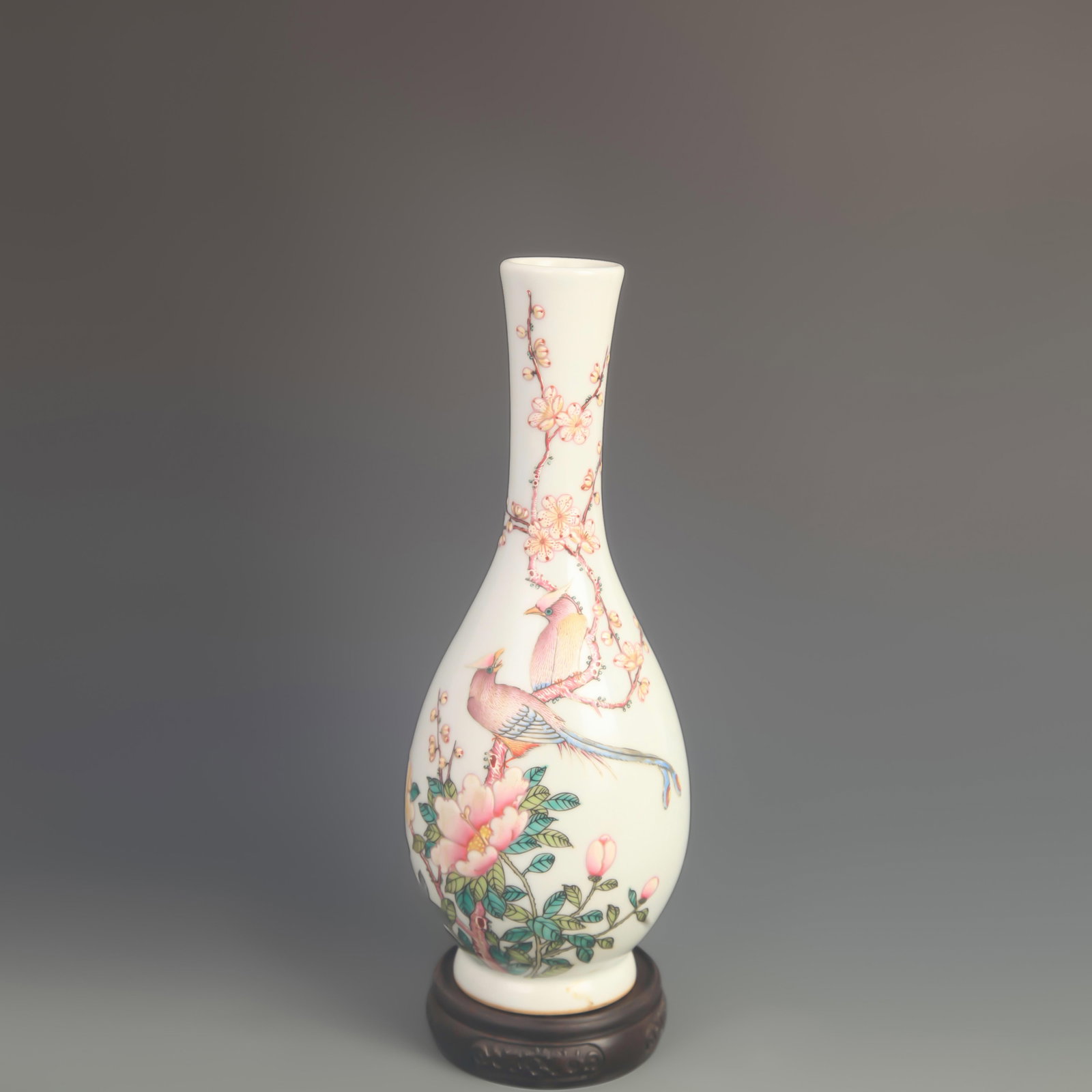 CLOISONNE GLAZED BIRD AND FLOWER PATTERN OLIVE SHAPED VASE: Qing Dynasty Qian Long Period; High: 11.2 inch; Diameter: 4.50 inch ;Wooden base for picture and display only.