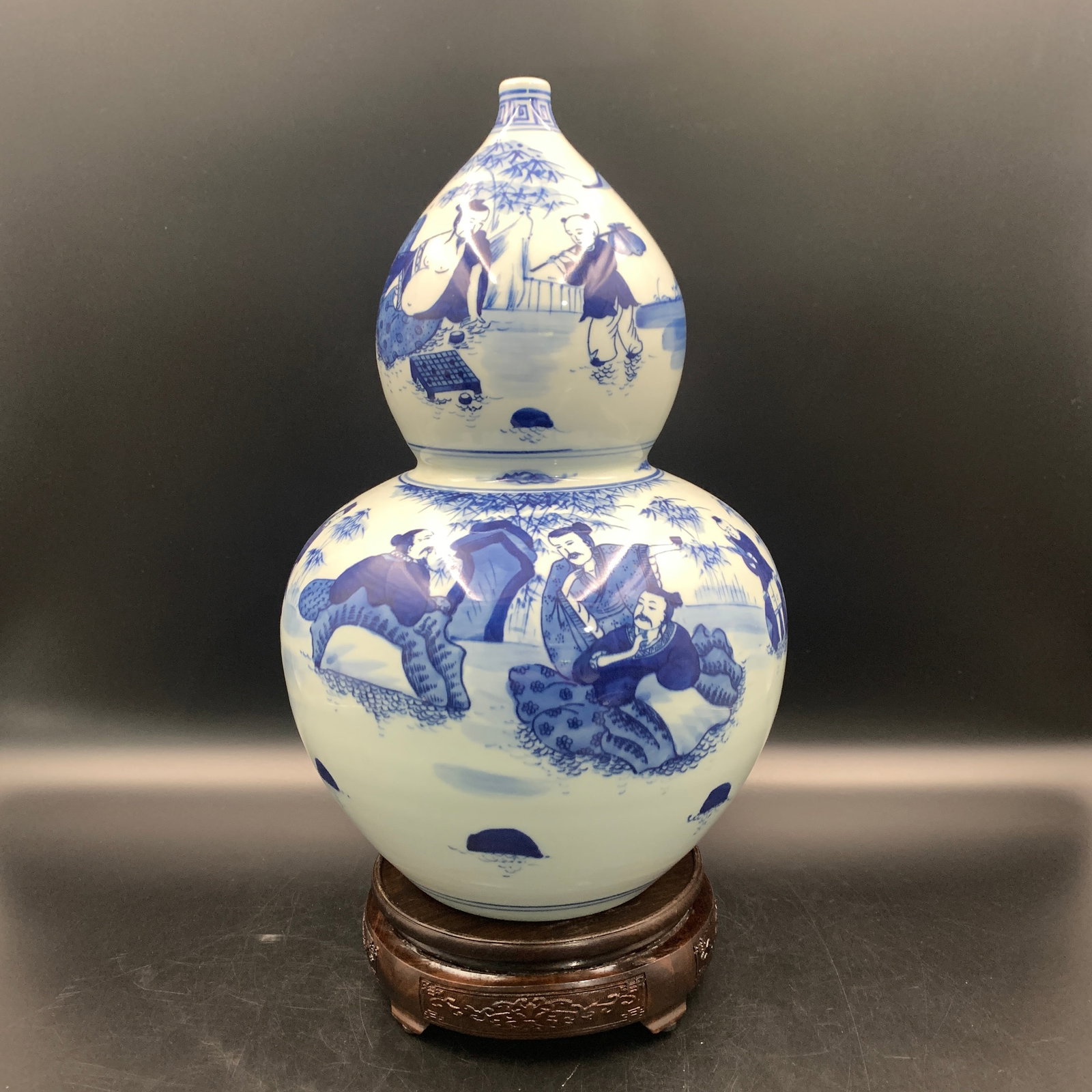 BLUE AND WHITE DOUBLE-GOURD LONGEVITY AND PROSPERITY PORCELAIN VASE: Ming Dynasty Style; High: 15.6 inch; Diameter: 9 inch; ;Wooden base for picture and display only.