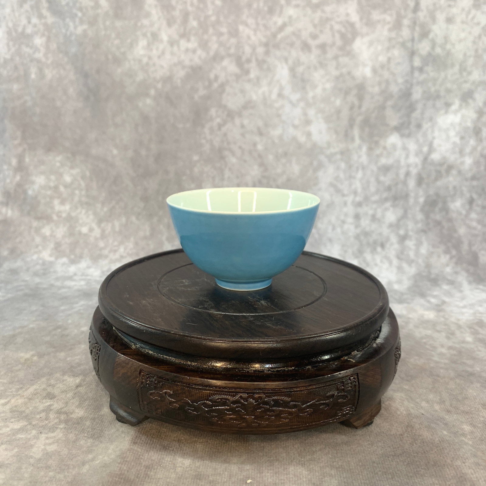 SKY-BLUE GLAZED MONOCHROME PORCELAIN SMALL TEA BOWL (1 of 5)