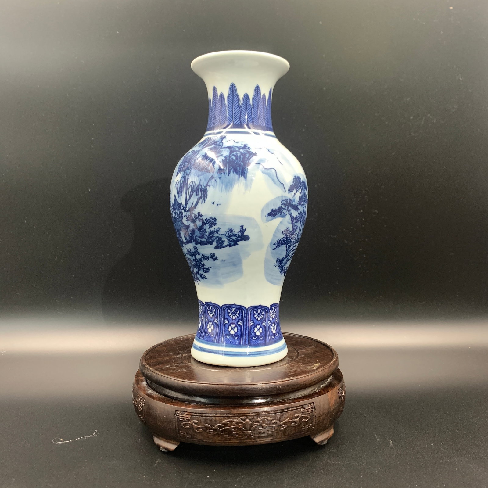 BLUE AND WHITE LANDSCAPE PATTERN BALUSTER VASE - 2