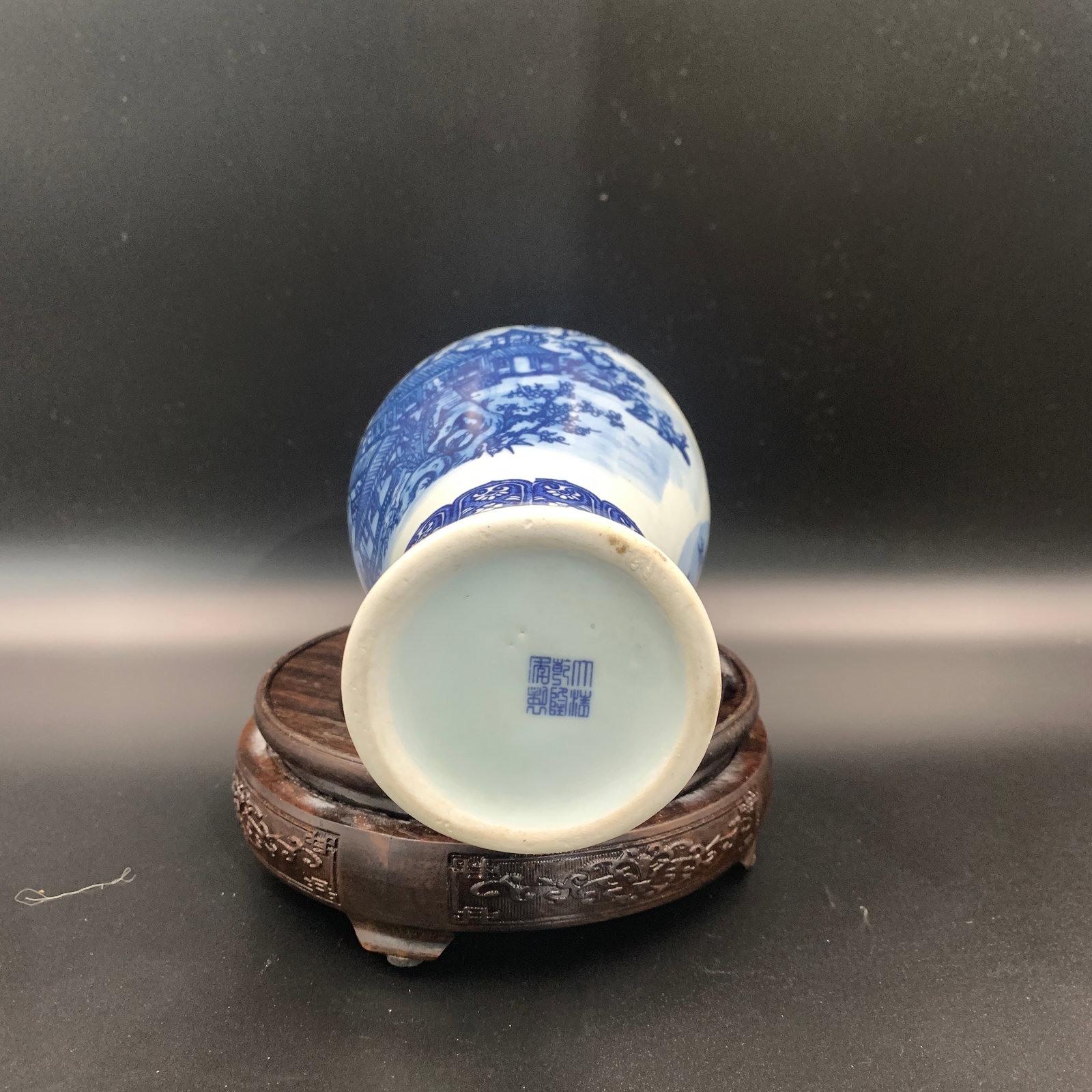 BLUE AND WHITE LANDSCAPE PATTERN BALUSTER VASE - 5