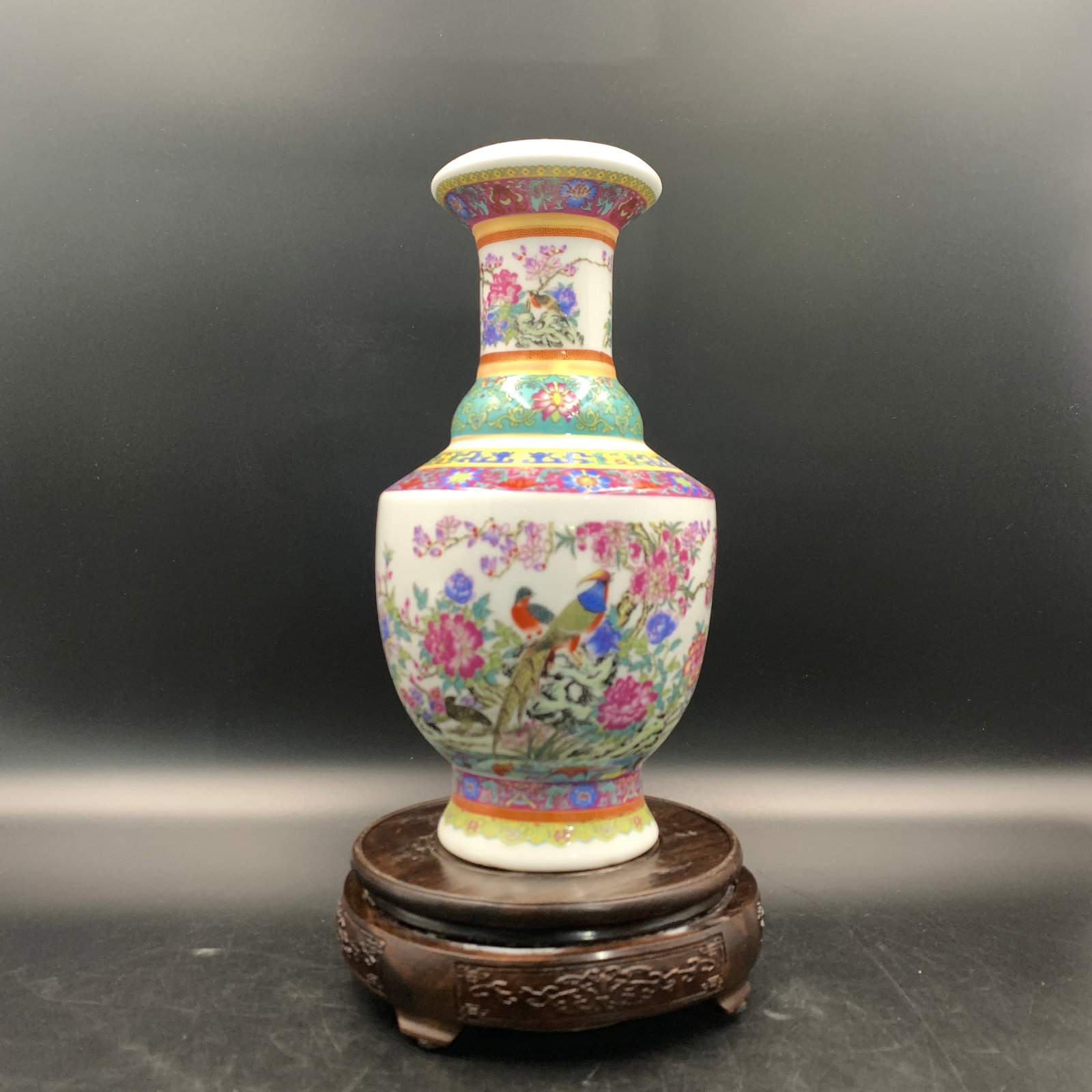 FAMILLE ROSE BIRDS AND PEONY PATTERN PORCELAIN VASE: Republic Period; High: 10.6 inch; Diameter: 5.4 inch; ;Wooden base for picture and display only.