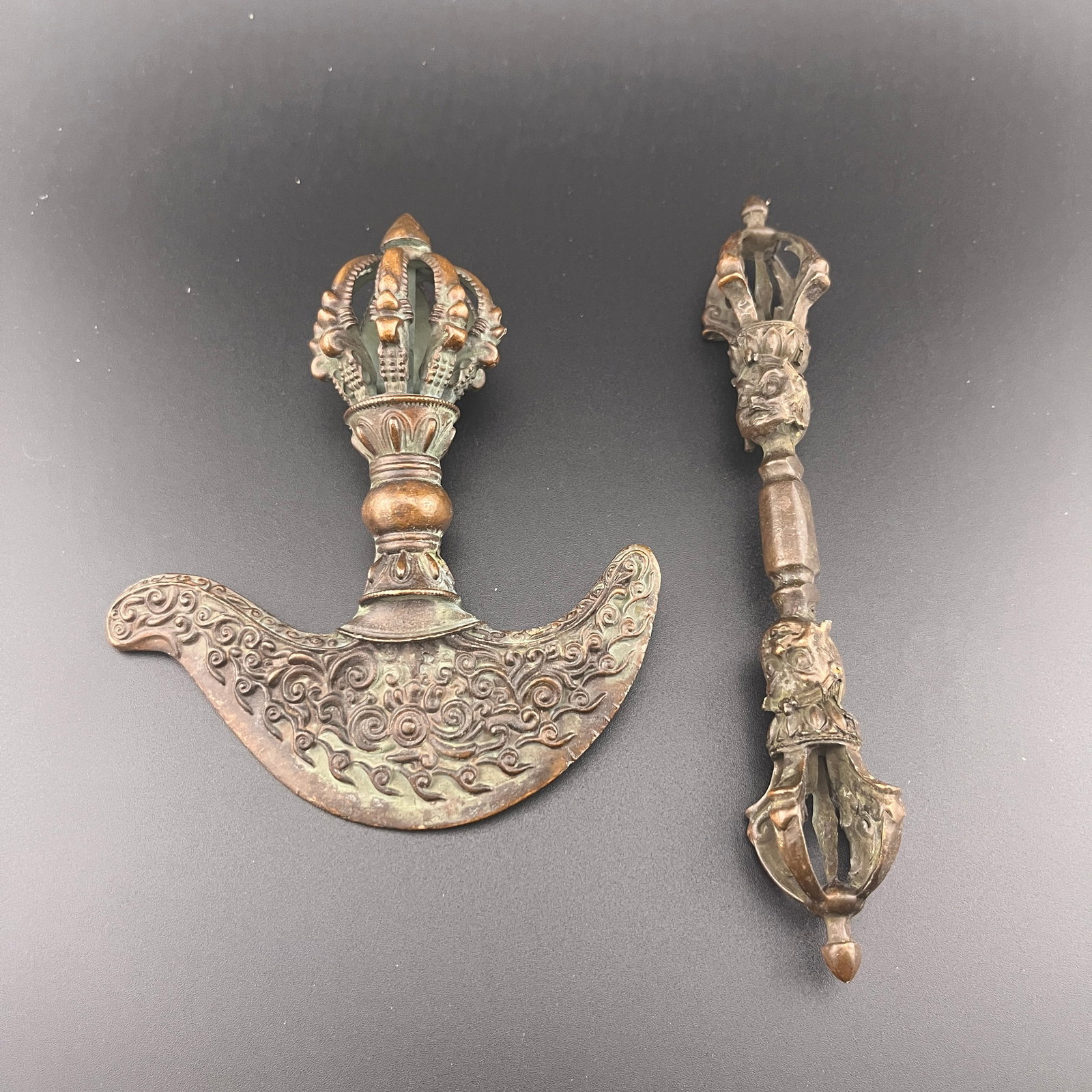 TIBETAN BRONZE RITUAL KARTIKA FLAYING KNIFE AND NINE-SPOKE VAJRA SCEPTER (1 of 4)