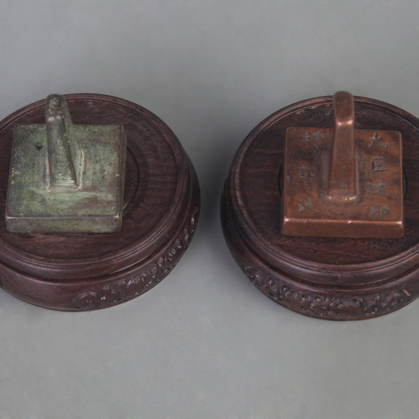 TWO ANTIQUE SQUARE SEALS - 2
