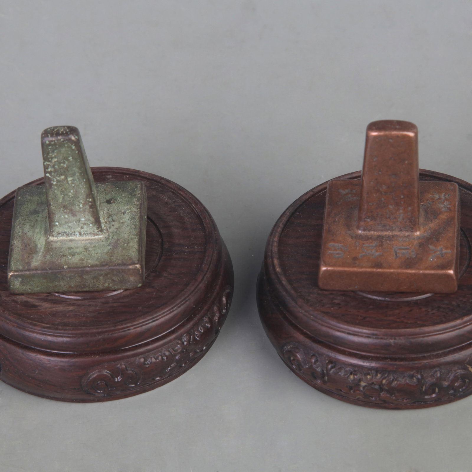 TWO ANTIQUE SQUARE SEALS - 4