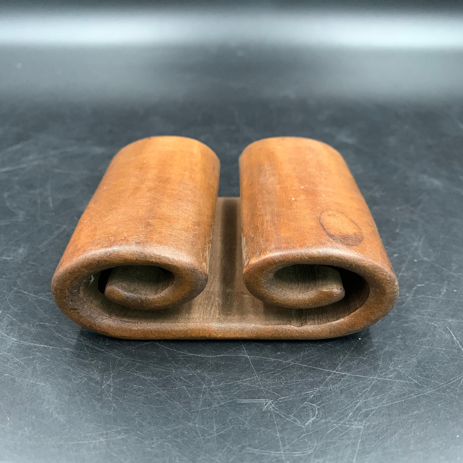 CARVED WOOD DOUBLE-SCROLL PATTERN STAND - 5
