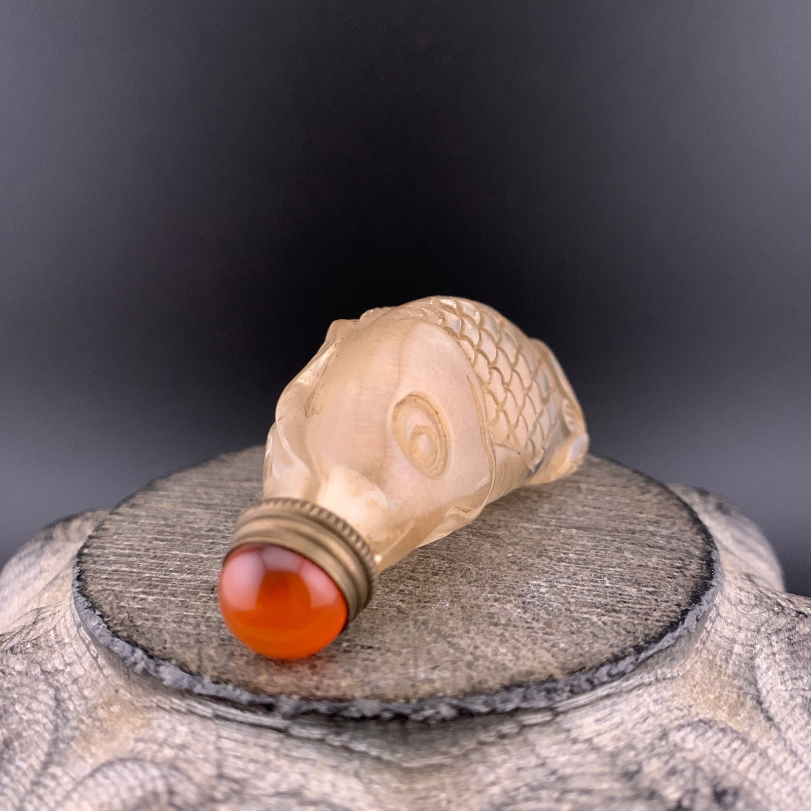 A FINE FISH SHAPE CRYSTAL MADE SNUFF BOTTLE - 3