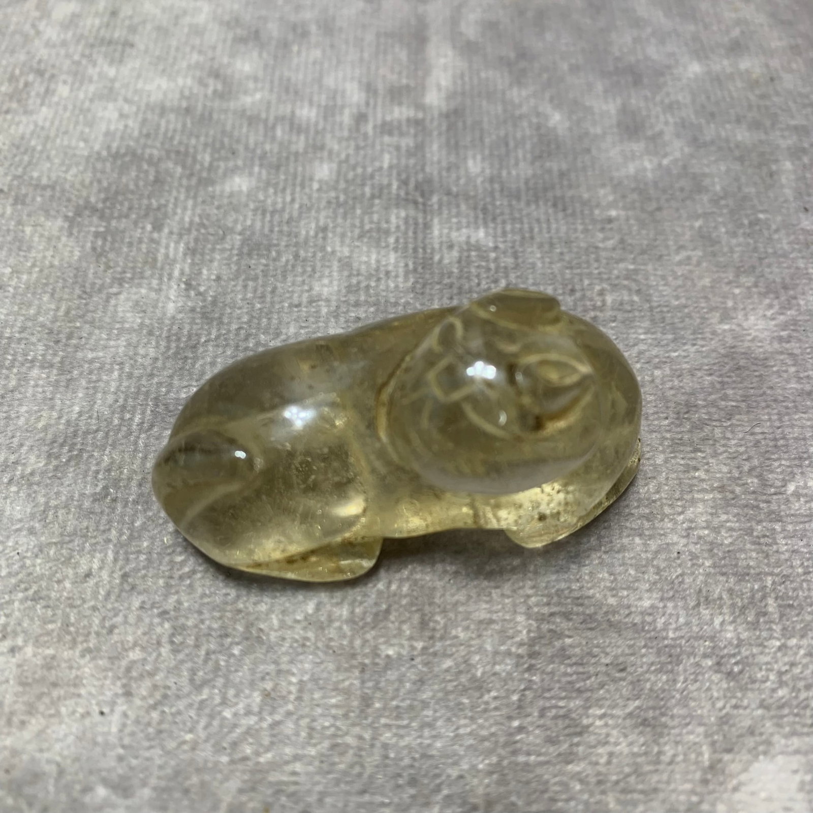 NATURAL CRYSTAL AUSPICIOUS BEAST FIGURE: Republic Period; Long: 1.9 inch; Width: 0.8 inch; H; 1 inch; ;Wooden base for picture and display only.