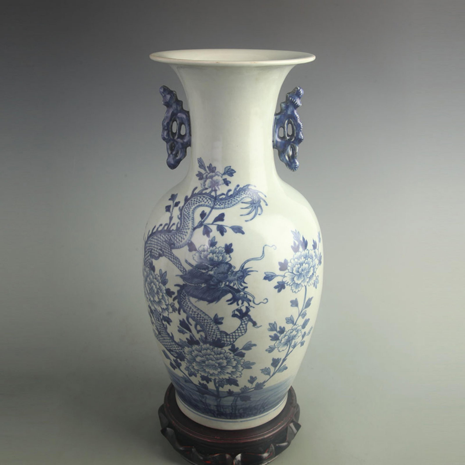 BLUE AND WHITE DRAGON PATTERN DOUBLE EARED PORCELAIN VASE (1 of 5)