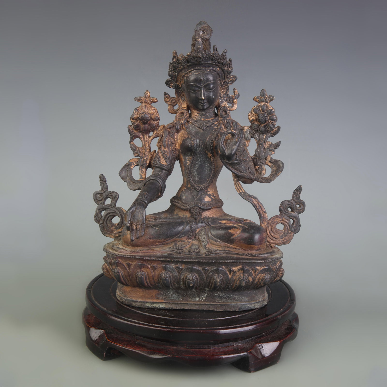 A FINE BRONZE WHITE TARA BUDDHA STATUE: Qing Dynasty; High: 8.5 inch ;Wooden base for picture and display only.