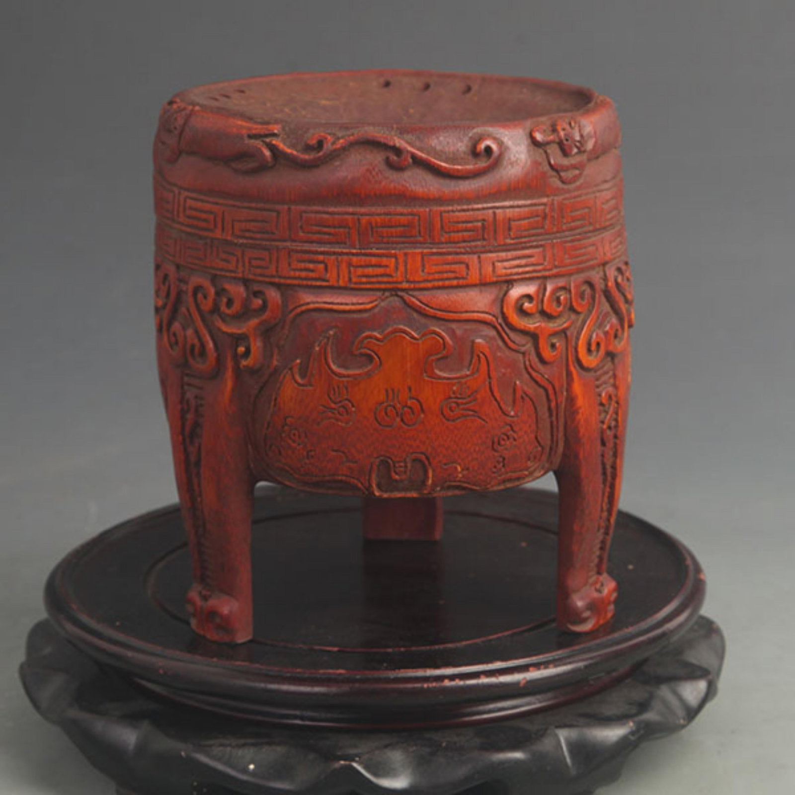 BAMBOO CARVING OF THE THREE BLESSINGS DING-FORM INCENSE COOLER
