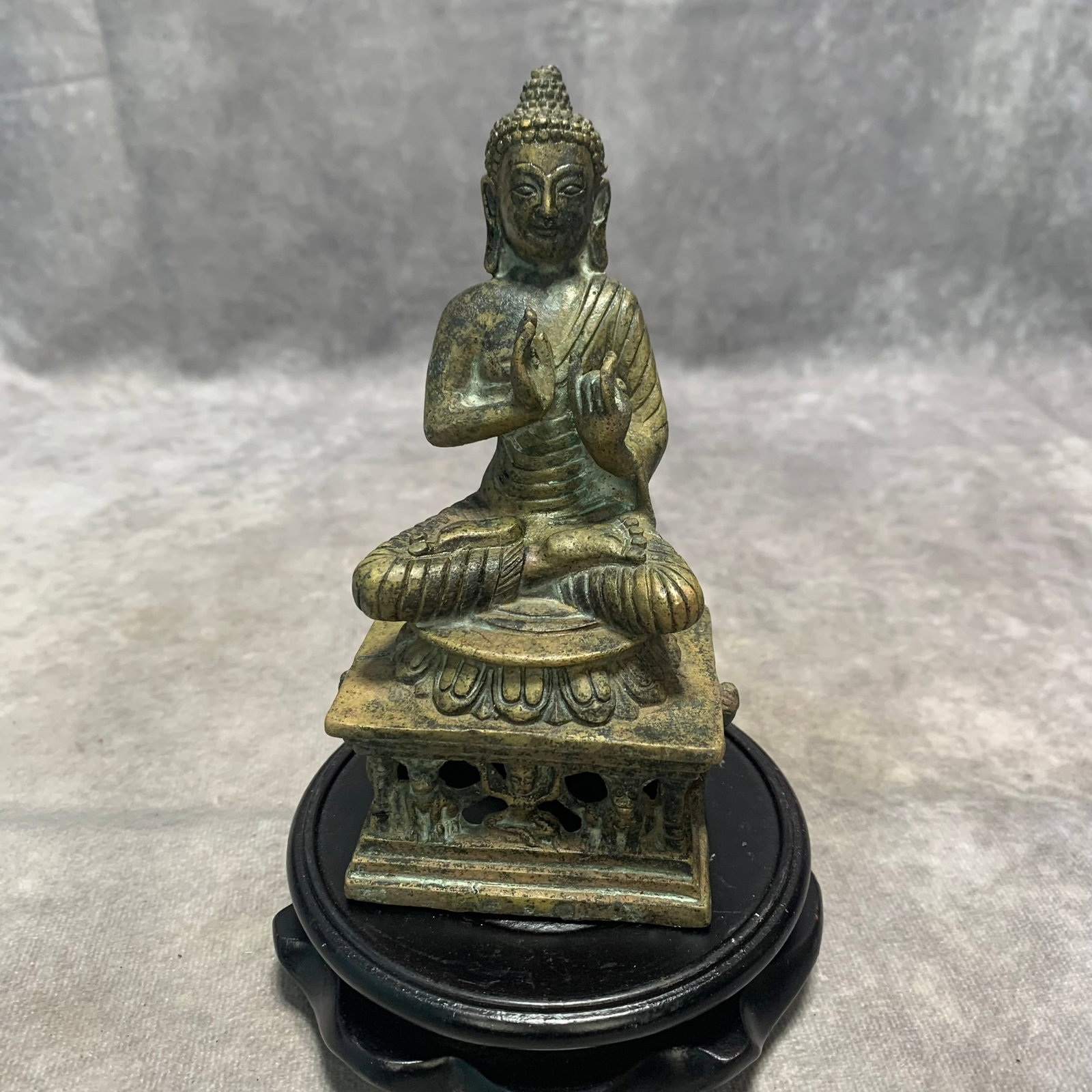 CHINESE BRONZE STATUE OF SHAKYAMUNI BUDDHA