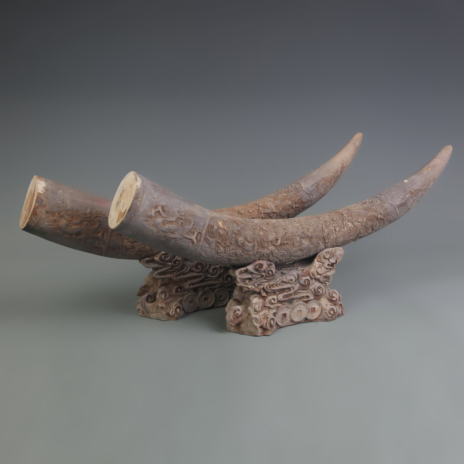 PAIR OF CLAY MADE HORN DECORATION WITH BASE: Modern; Long: 16.0 inch; Width: 2.3 inch; . Wooden base for display only