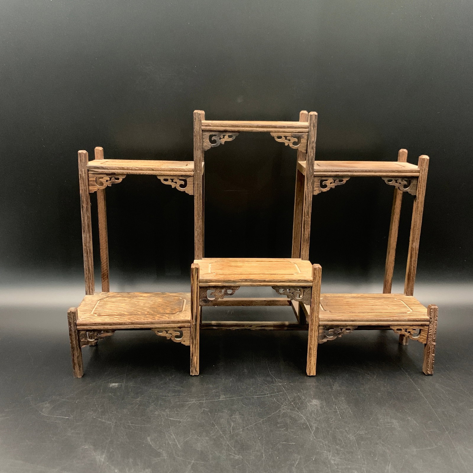 A FINE HARDWOOD SCHOLAR'S DISPLAY STAND: Modern; Long: 13.5 inch; Width: 5.3 inch; High: 9.7 inch; . Wooden base for display only
