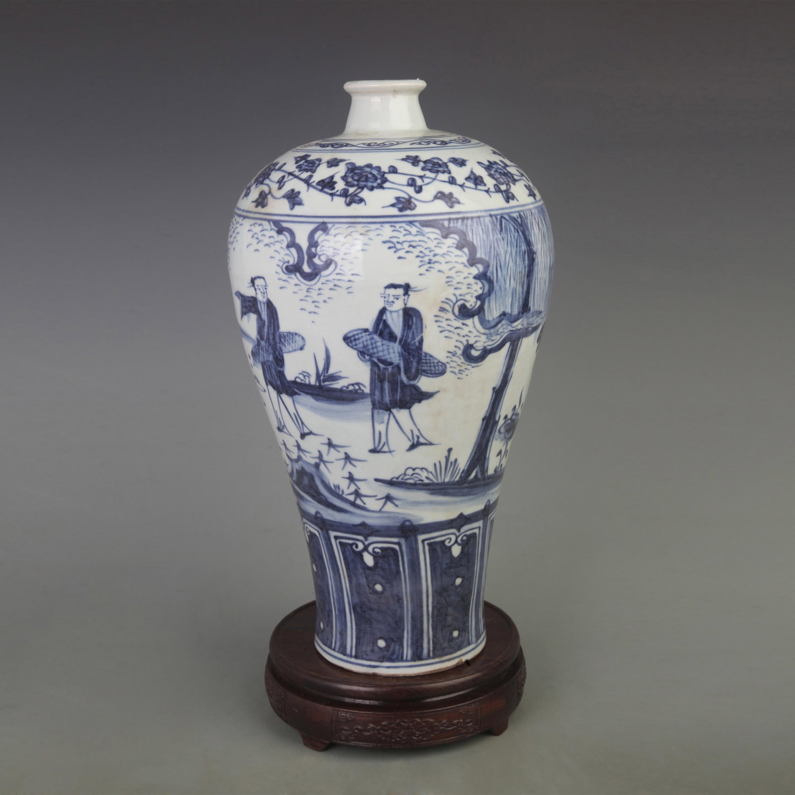 BLUE AND WHITE CHARACTER PATTERN PORCELAIN VASE