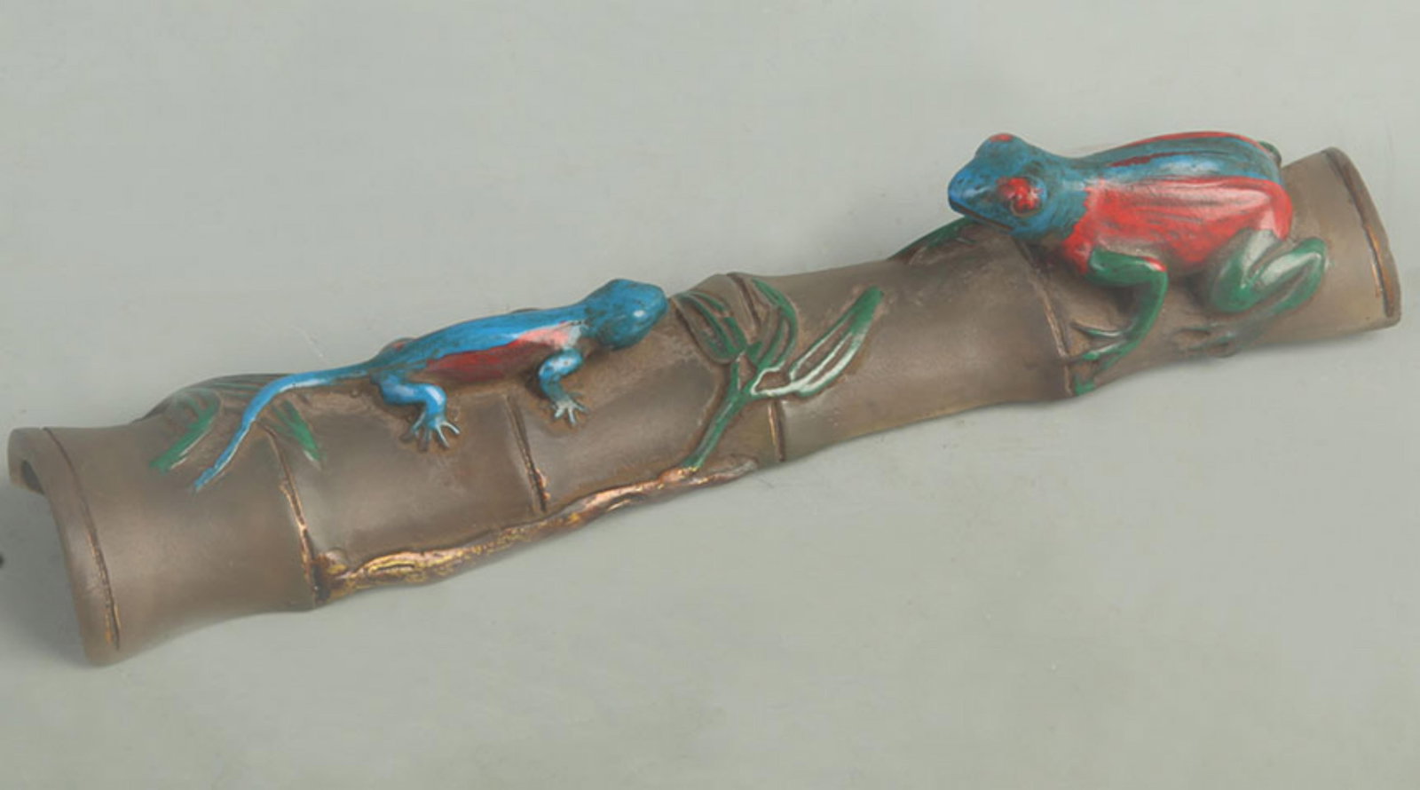 A FINE FROG FIGURE GLASS MADE PAPER WEIGHT: 19th Century; High: 1.20 inch; High: 1.20 inch; Long: 7.60 inch; . Wooden base for display only