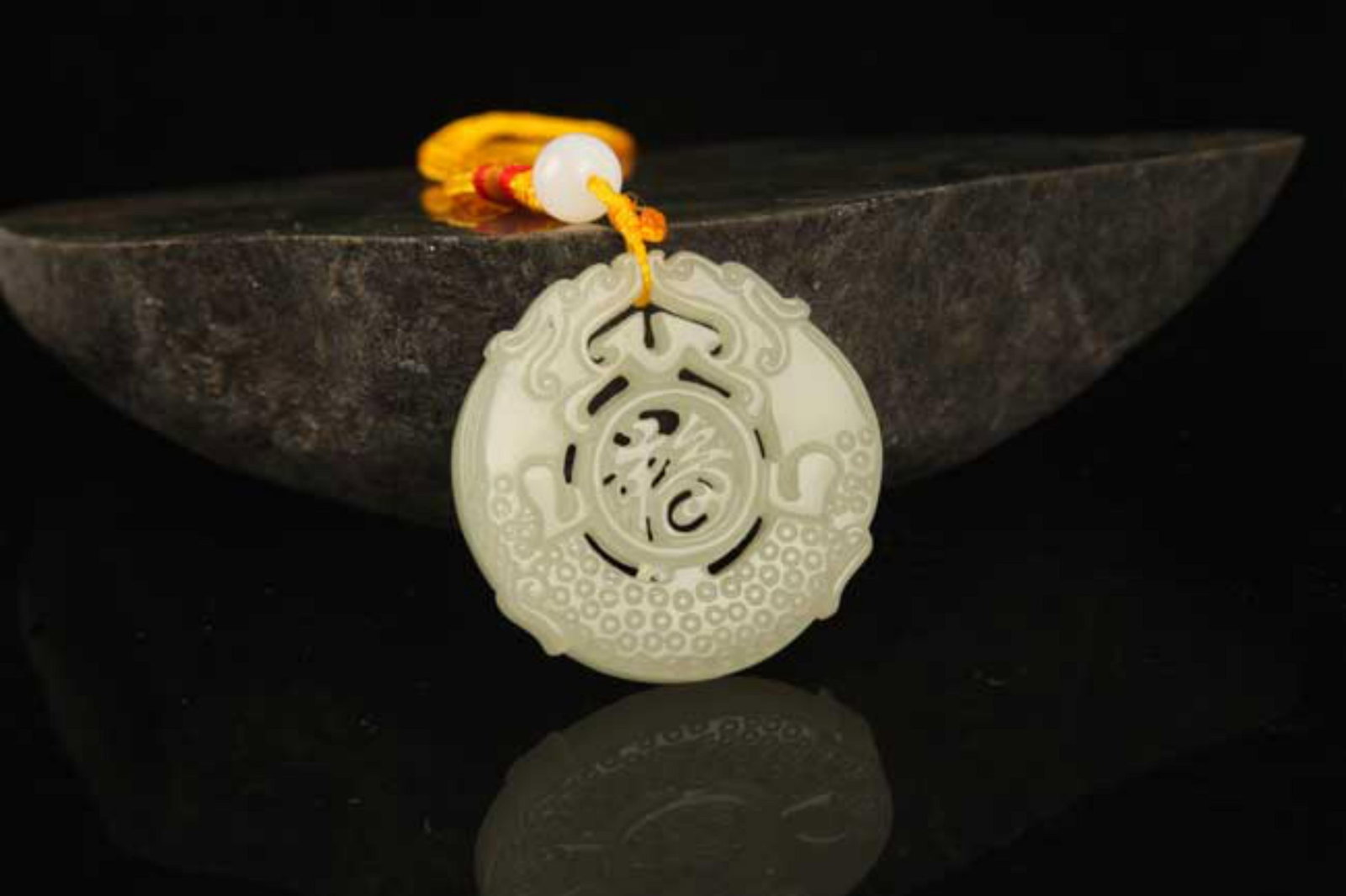 A FINE HETIAN JADE IN FIGURE OF DRAGON: Modern; High: 1.6 inch; Width: 1.8 inch; . Wooden base for display only