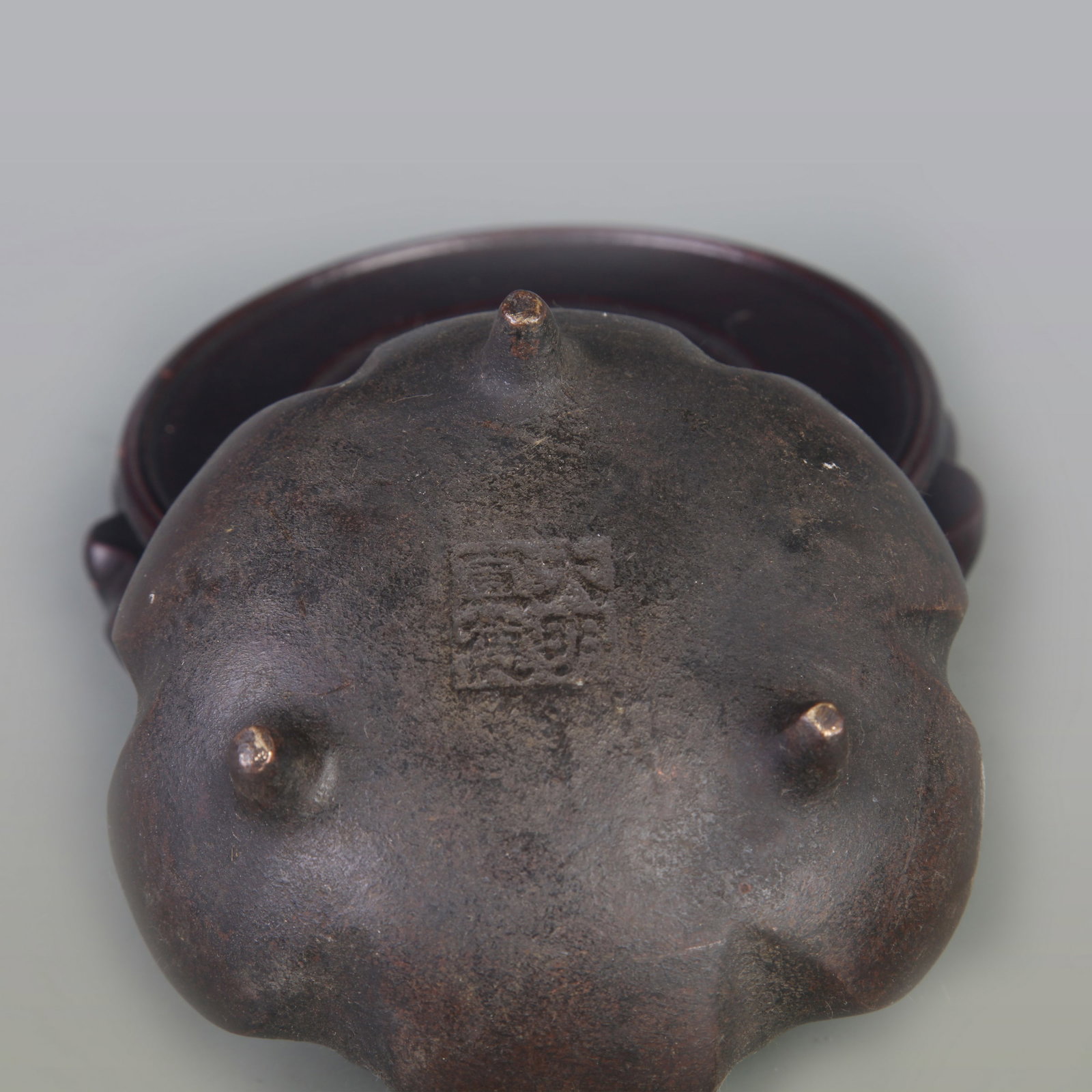BRIDGE-EARED TRIPOD INCENSE BURNER - 5