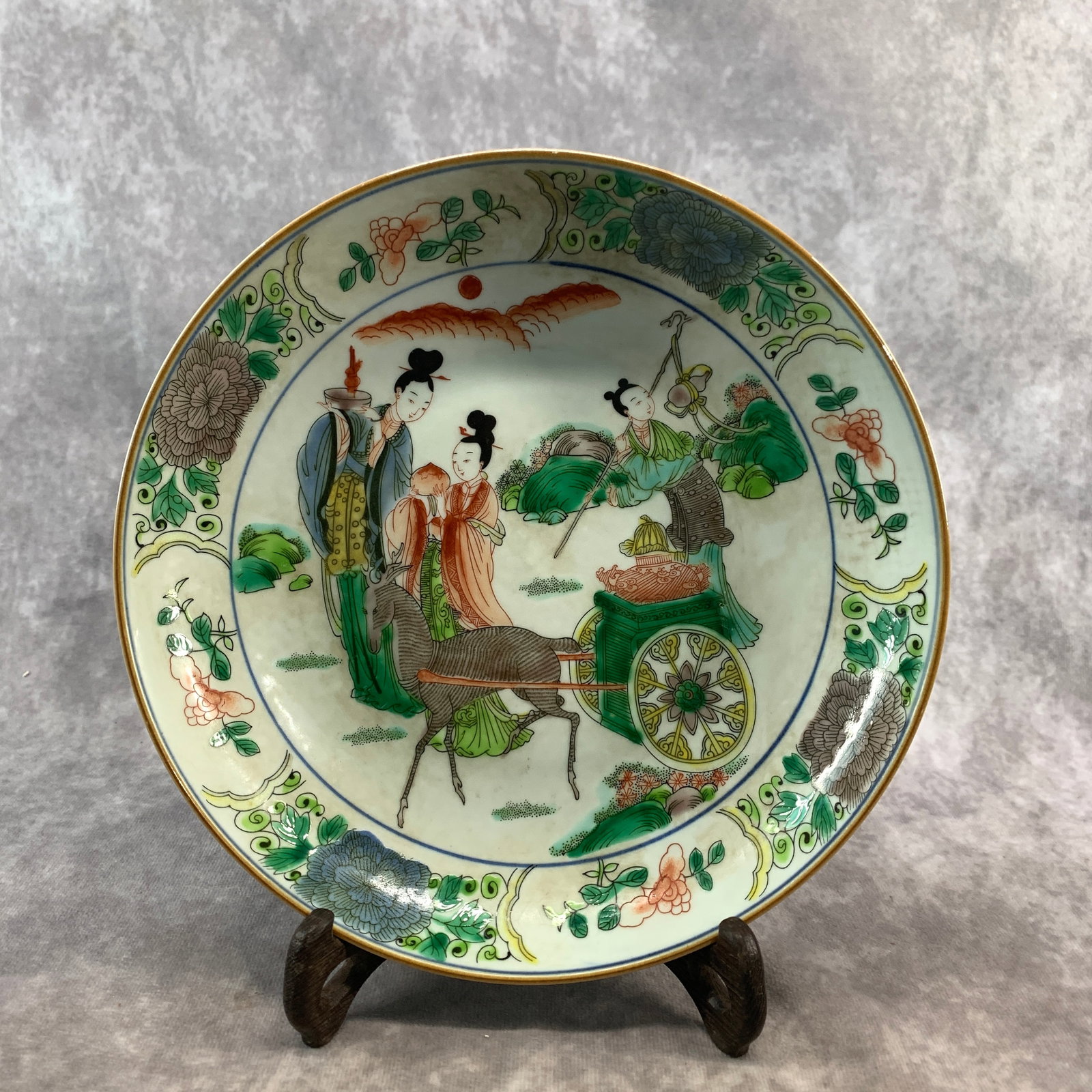 FAMILLE VERTE "MAGU LONGEVITY BLESSING" PORCELAIN PLATE