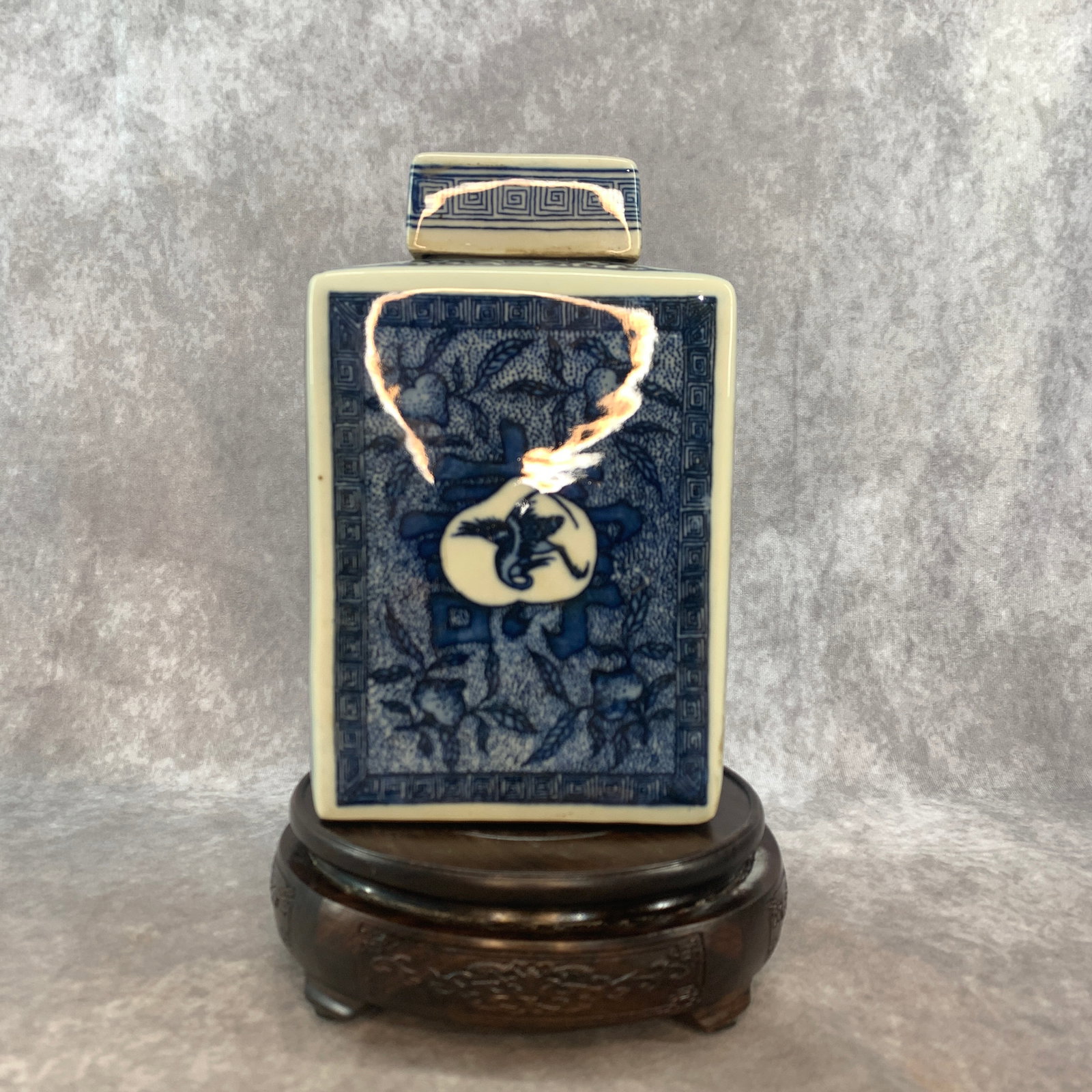 BLUE AND WHITE RECTANGULAR TEA CADDY - 3