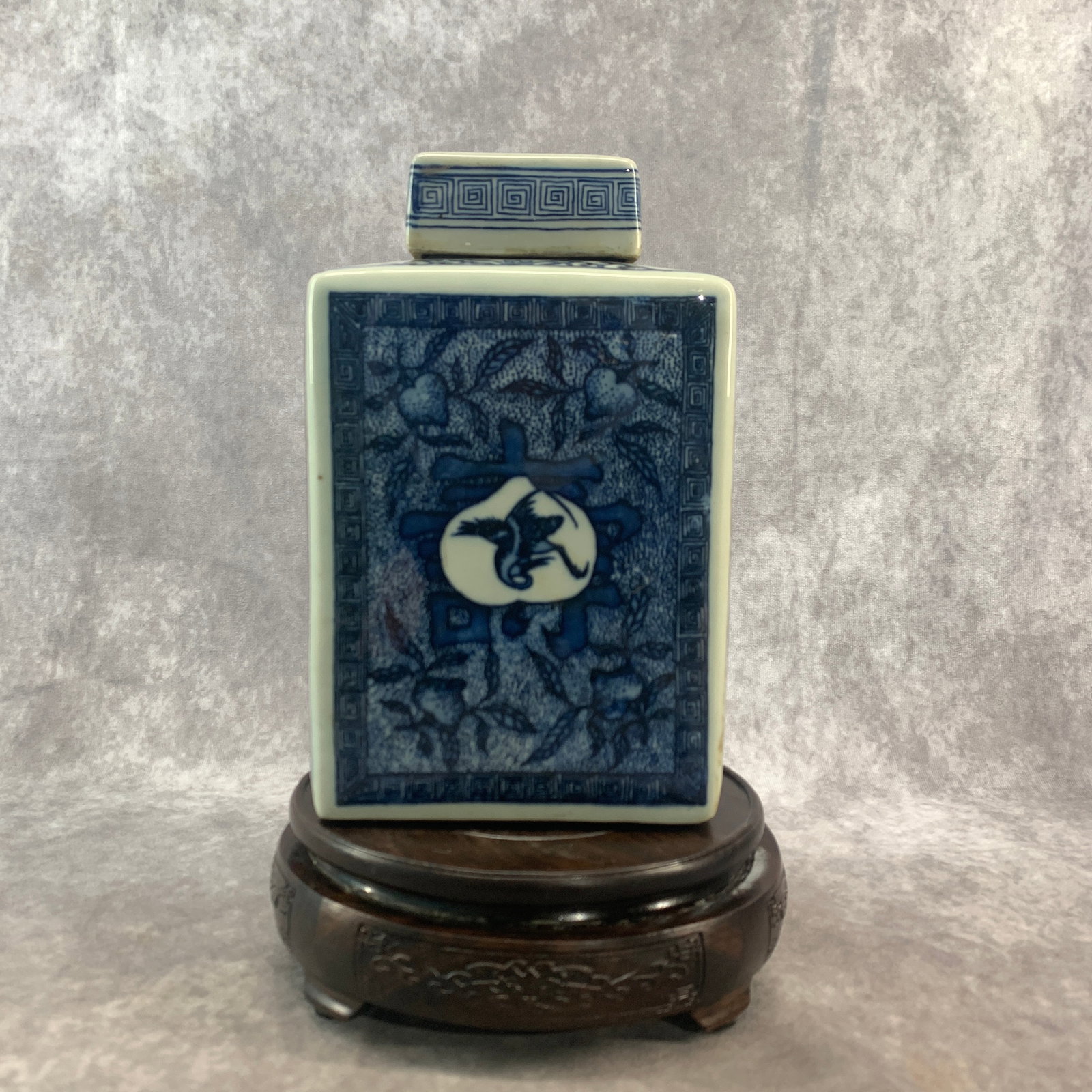 BLUE AND WHITE RECTANGULAR TEA CADDY - 4