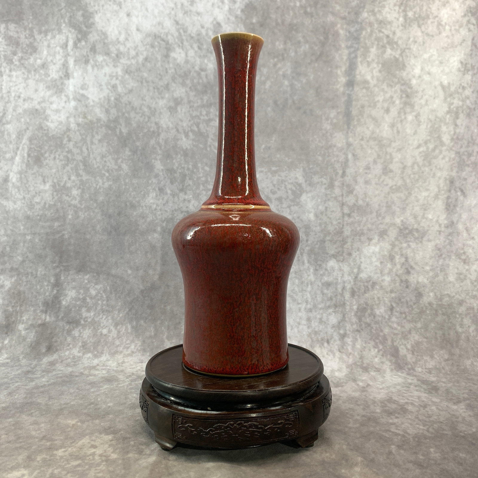 MALLET-FORM MOTTLED RED GLAZE VASE - 4