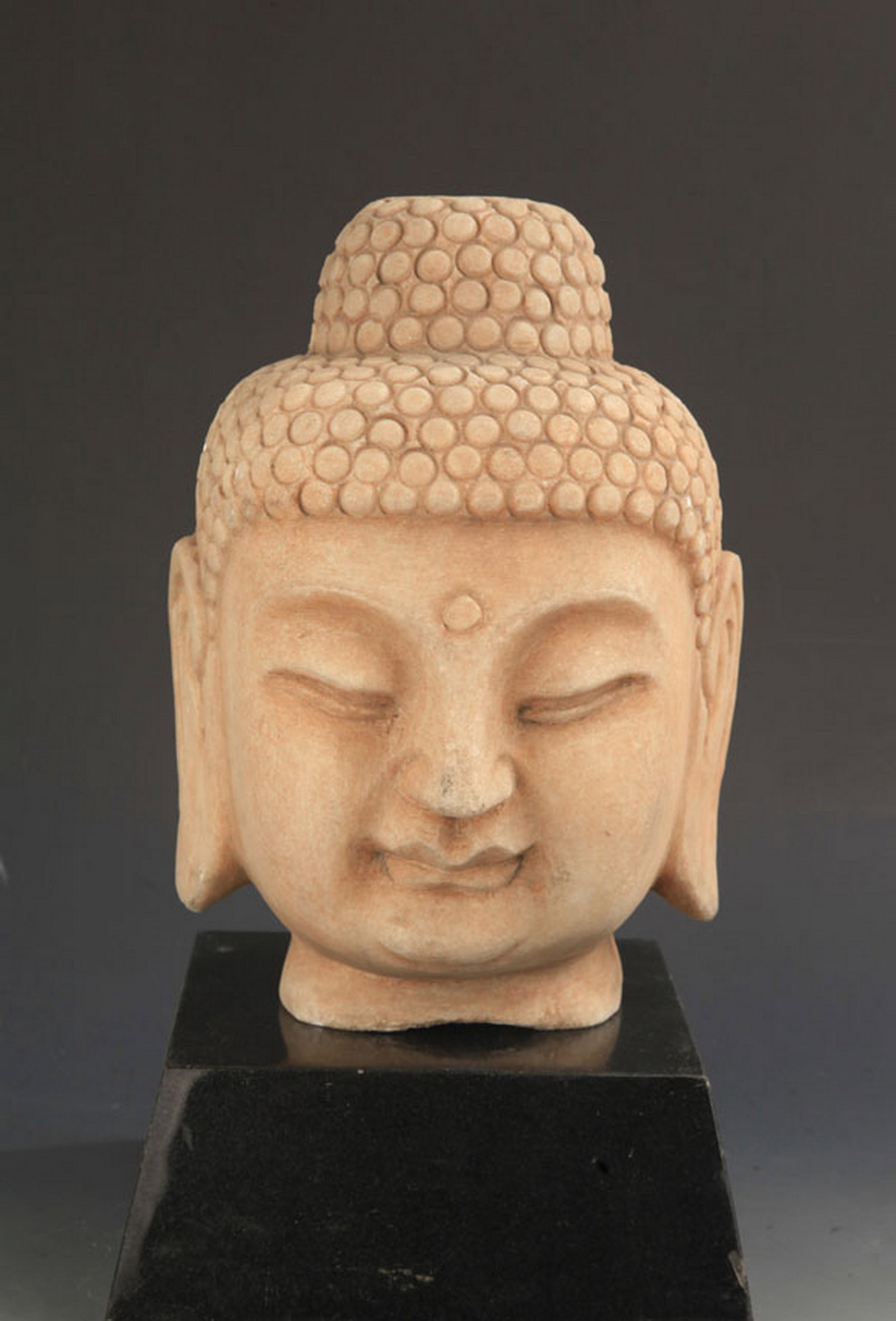 RARE WHITE MARBLE BUDDHA HEAD NORTH QI DYNASTY STYLE: North Qi Dynasty Style; High: 10.5 inch; Width: 8.5 inch. Wooden base for display only