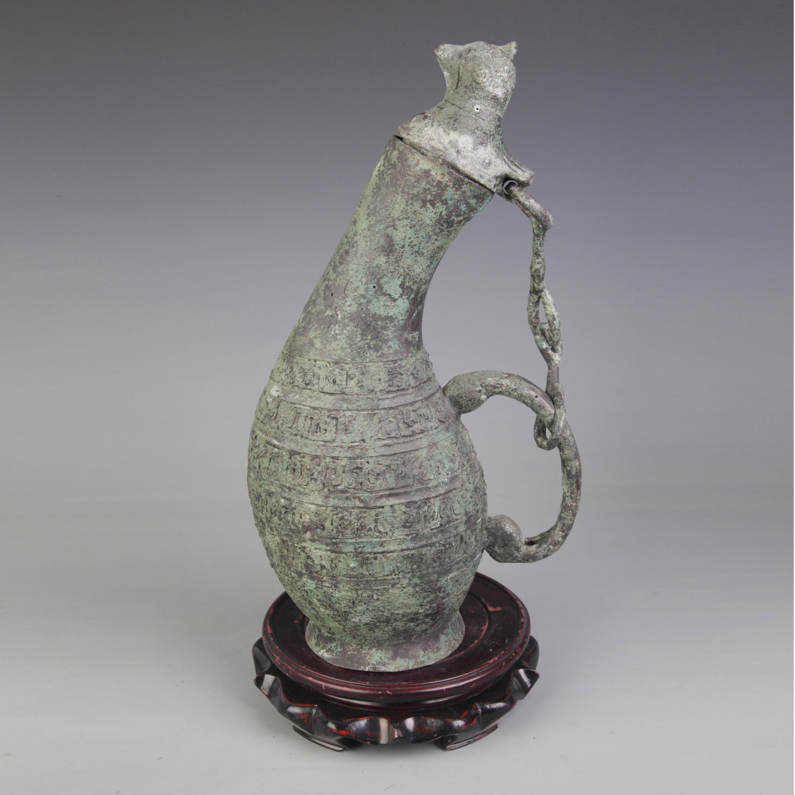 A FINE WESTERN SHOU STYLE BRONZE WATER POT