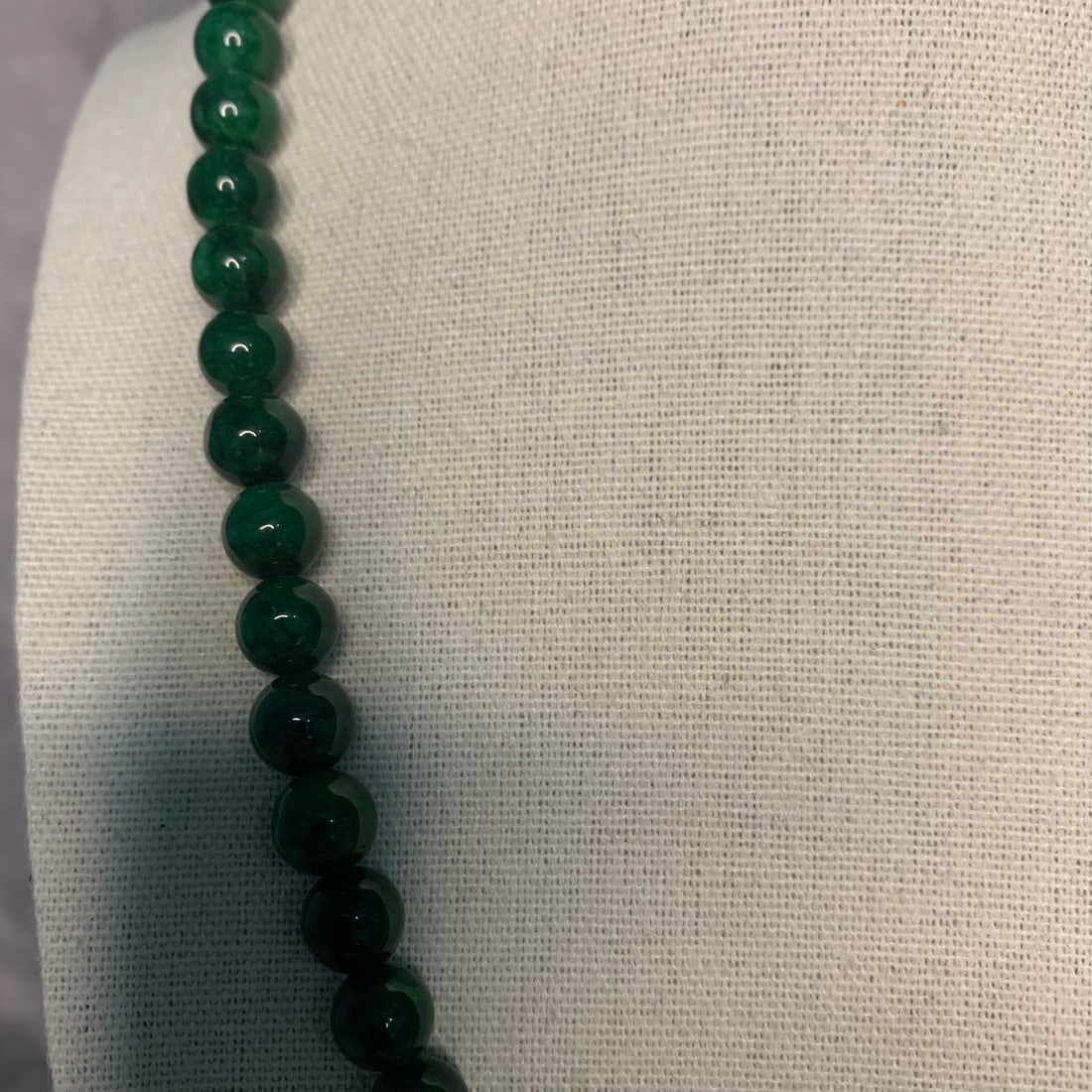 A FINE JADE MADE NECKLACE - 5