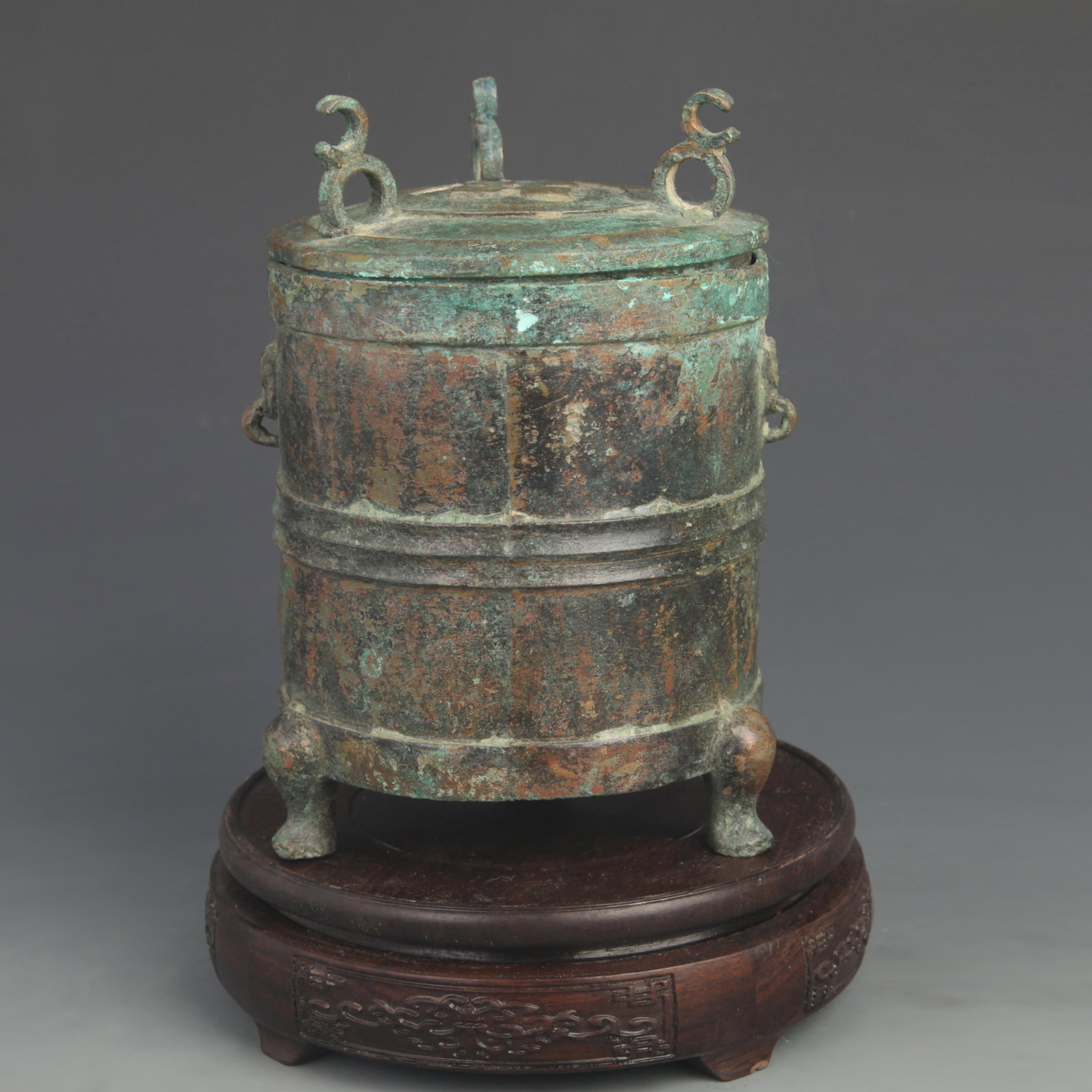 ARCHAISTIC BRONZE THREE-PHOENIX CYLINDRICAL VESSEL: Warring Period Style; High: 7.00inch; D: 4.50inch. Wooden base for display only
