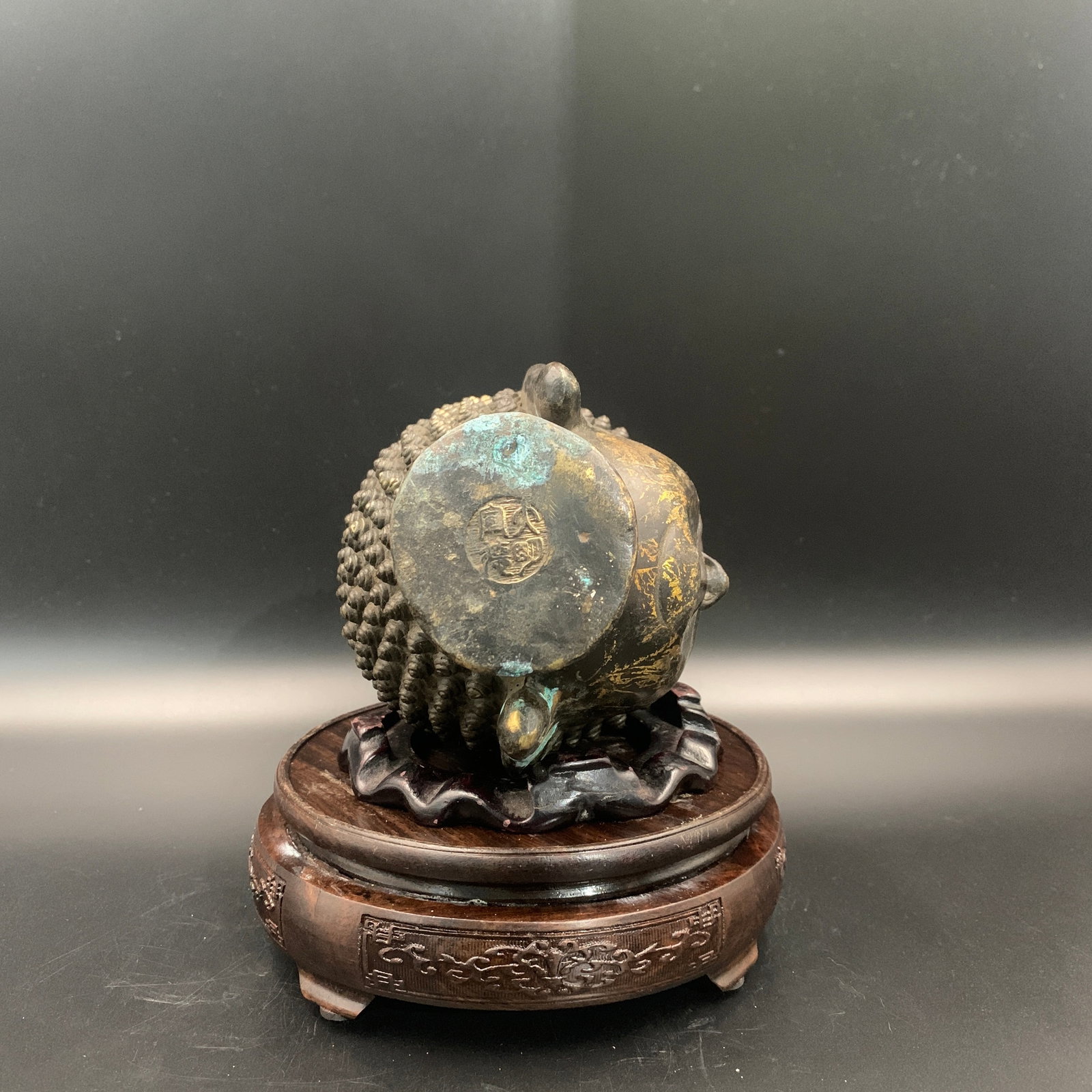 A FINE BRONZE BUDDHA HEAD - 5