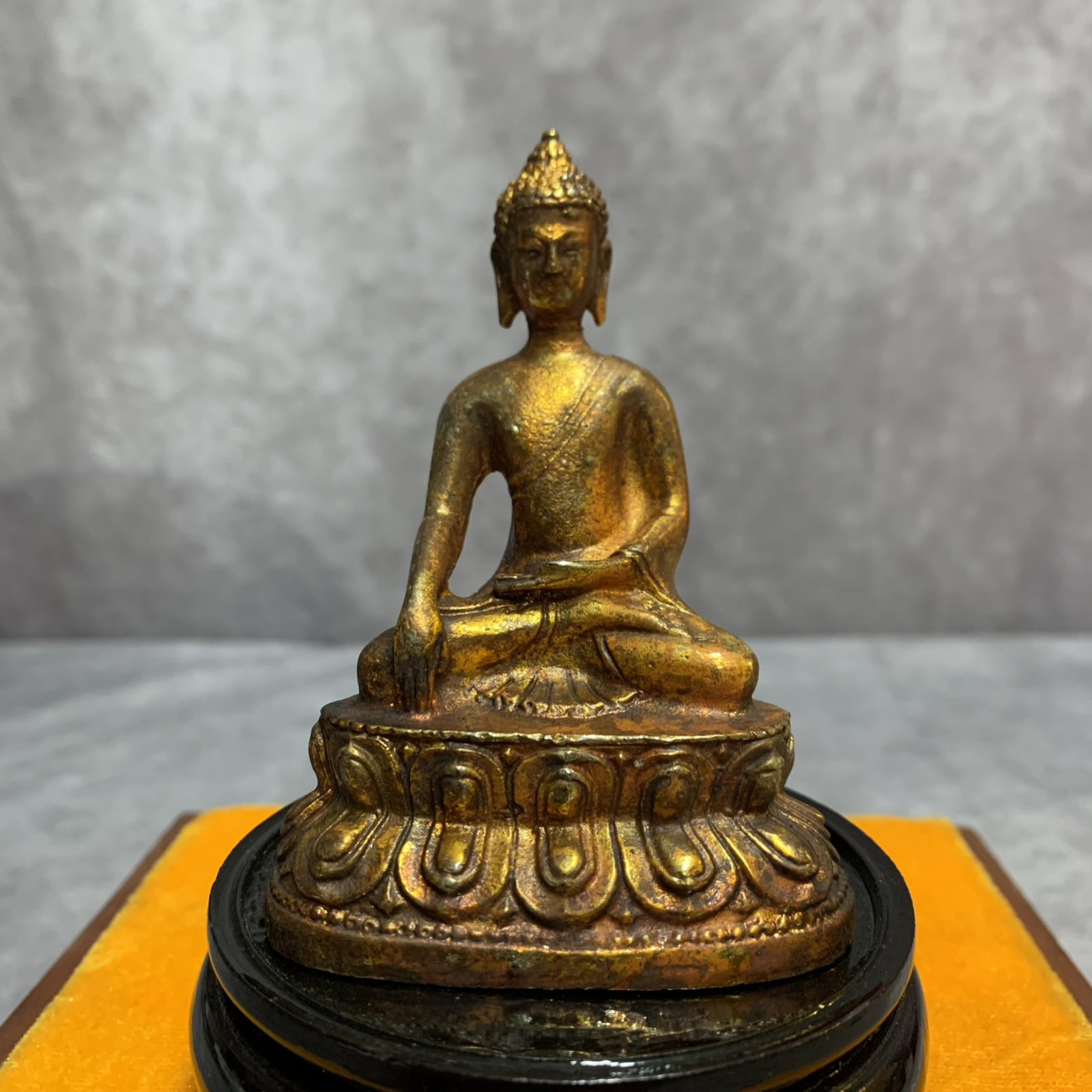 A FINE SMALL TIBETAN BUDDHIST STATUES: Qing Dynasty; Width: 2.4 inch; High: 3.4 inch; . Wooden base for display only