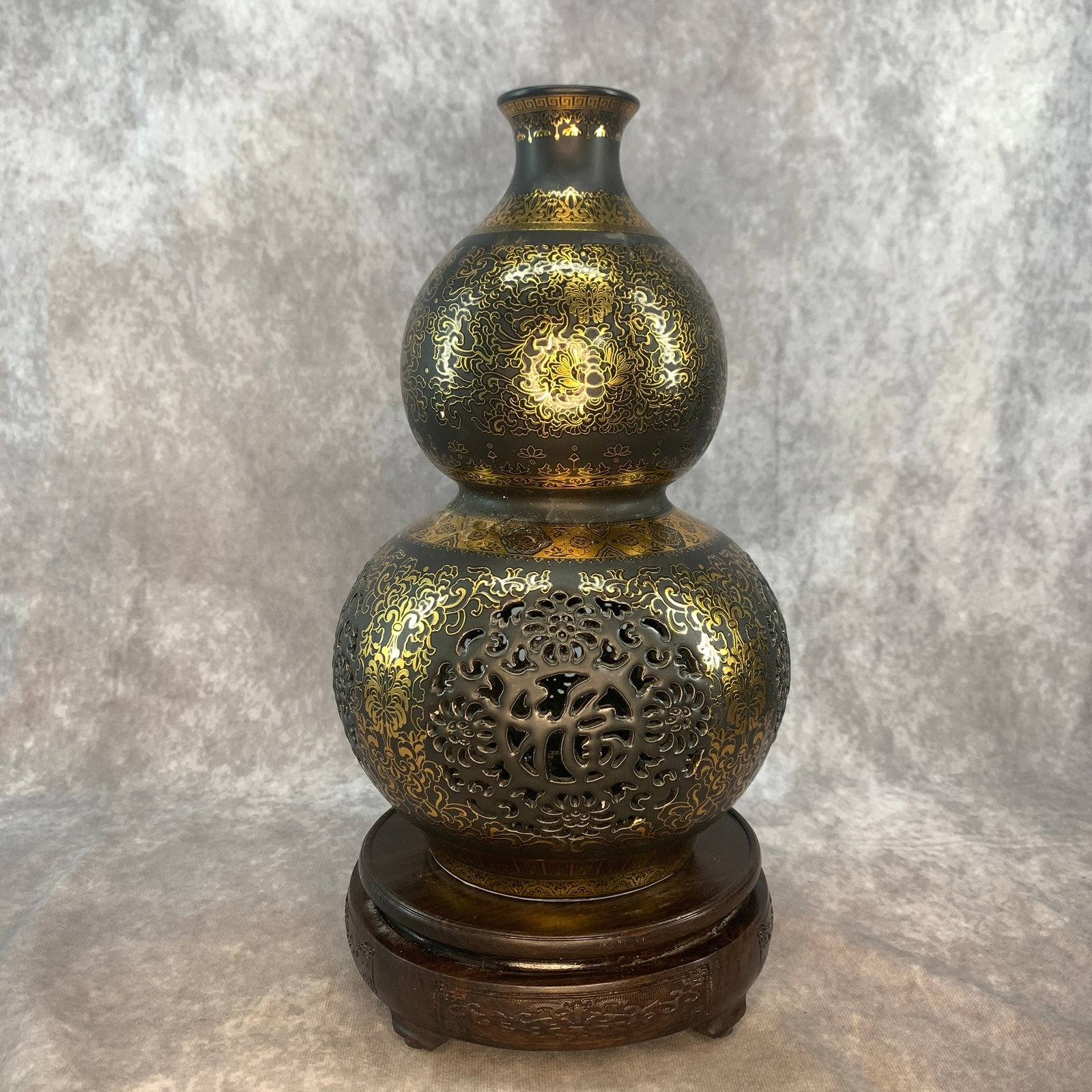 BLACK AND GOLD RETICULATED DOUBLE-GOURD VASE