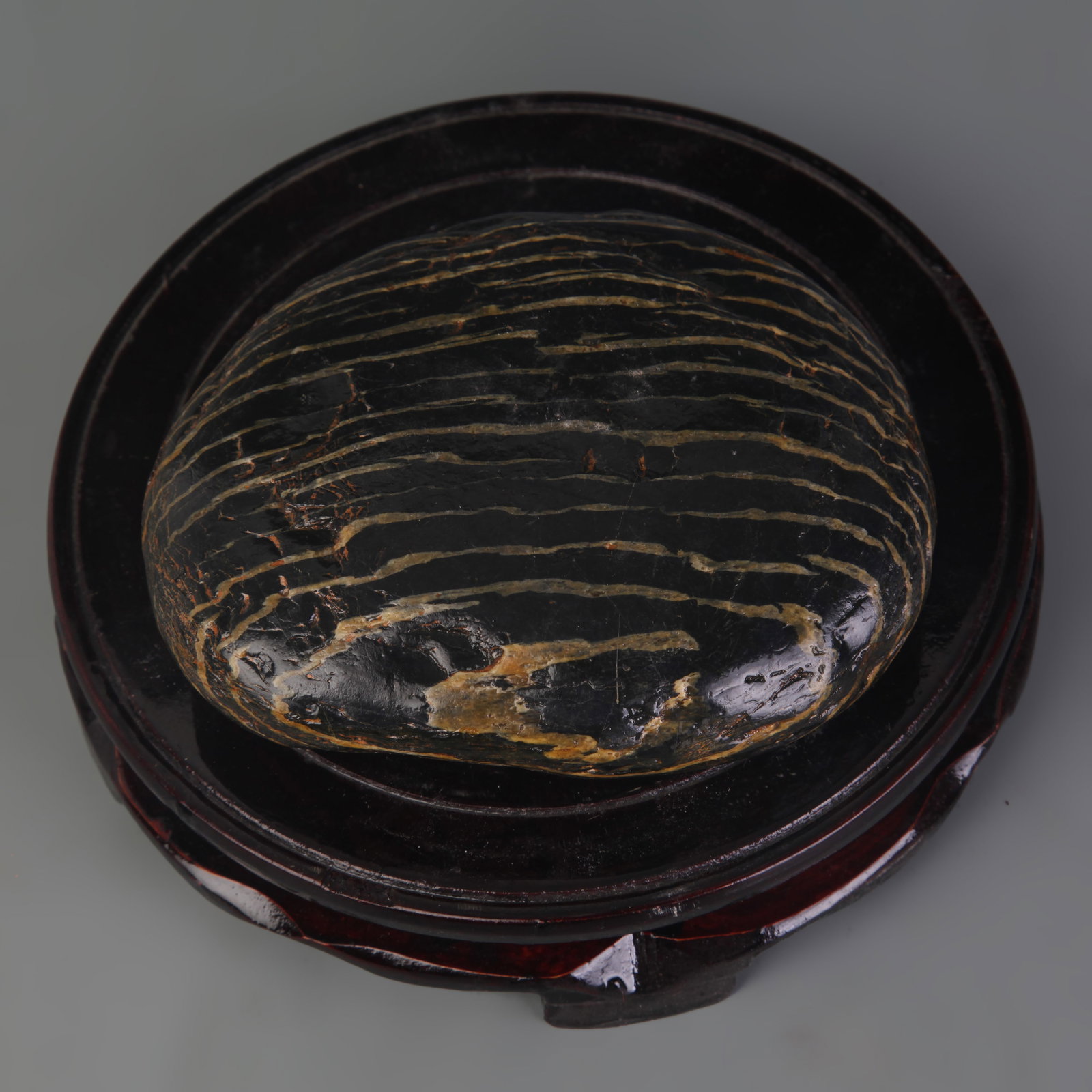 DECORATIVE STONE SCULPTURE