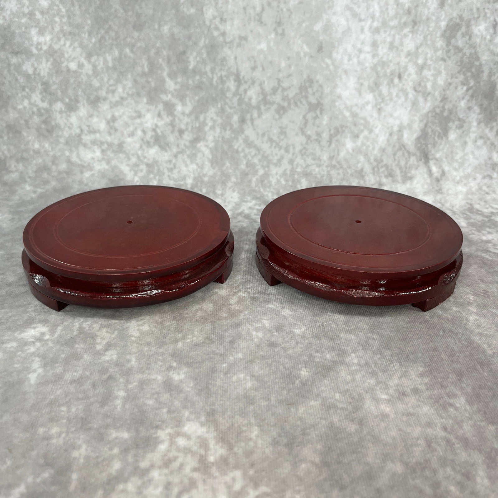 PAIR OF ROSEWOOD DISPLAY STAND: Modern; High: 1.1 inch; Diameter: 5.5 inch; . Wooden base for display only
