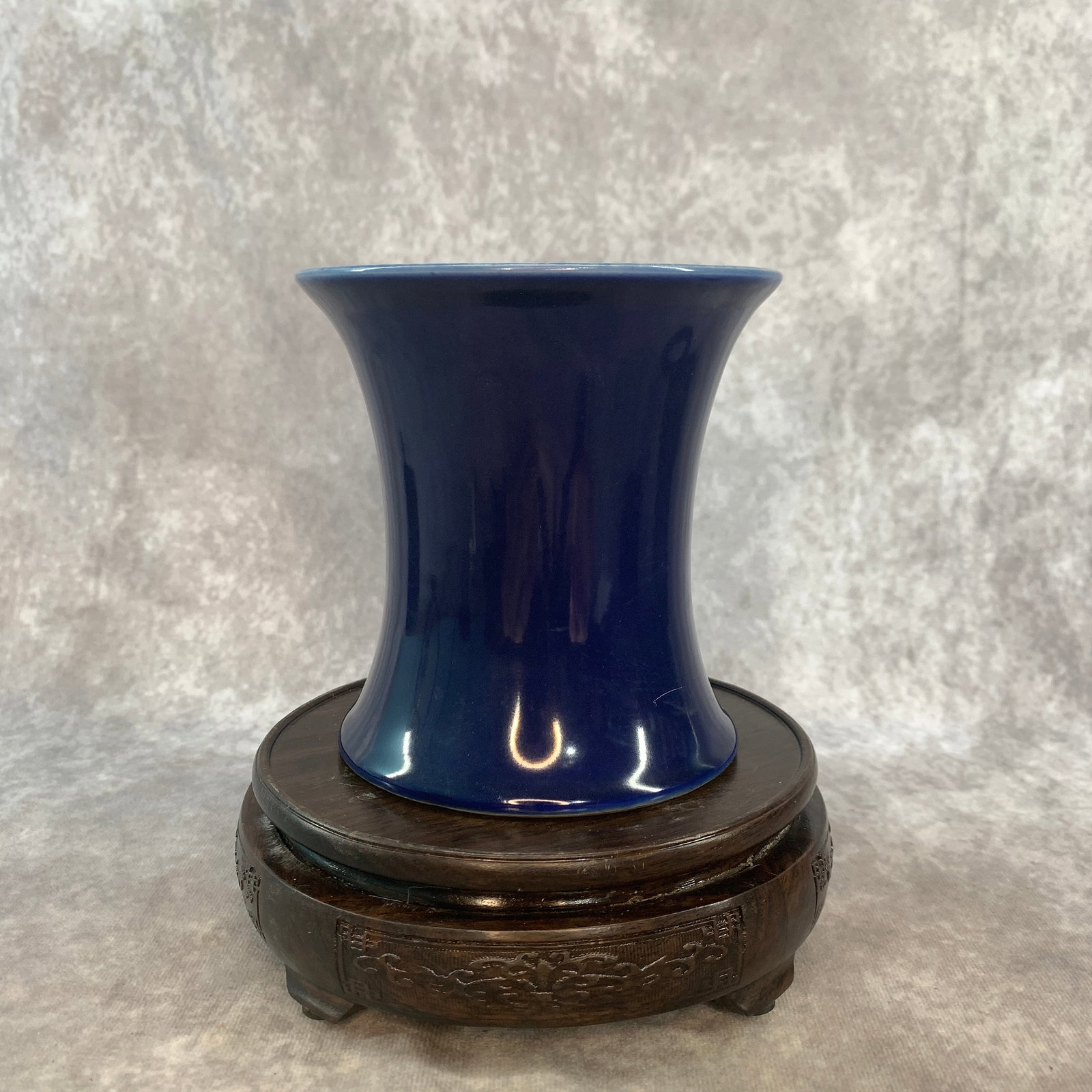 SACRIFICIAL BLUE ZUN-SHAPED VASE