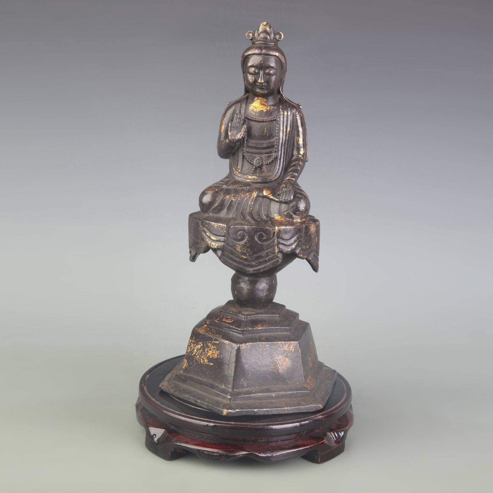 A FINE BRONZE TIBETAN BUDDHISM TEMPLE BUDDHA STATUE: Qing Dynasty; High: 11.1 inch. Wooden base for display only