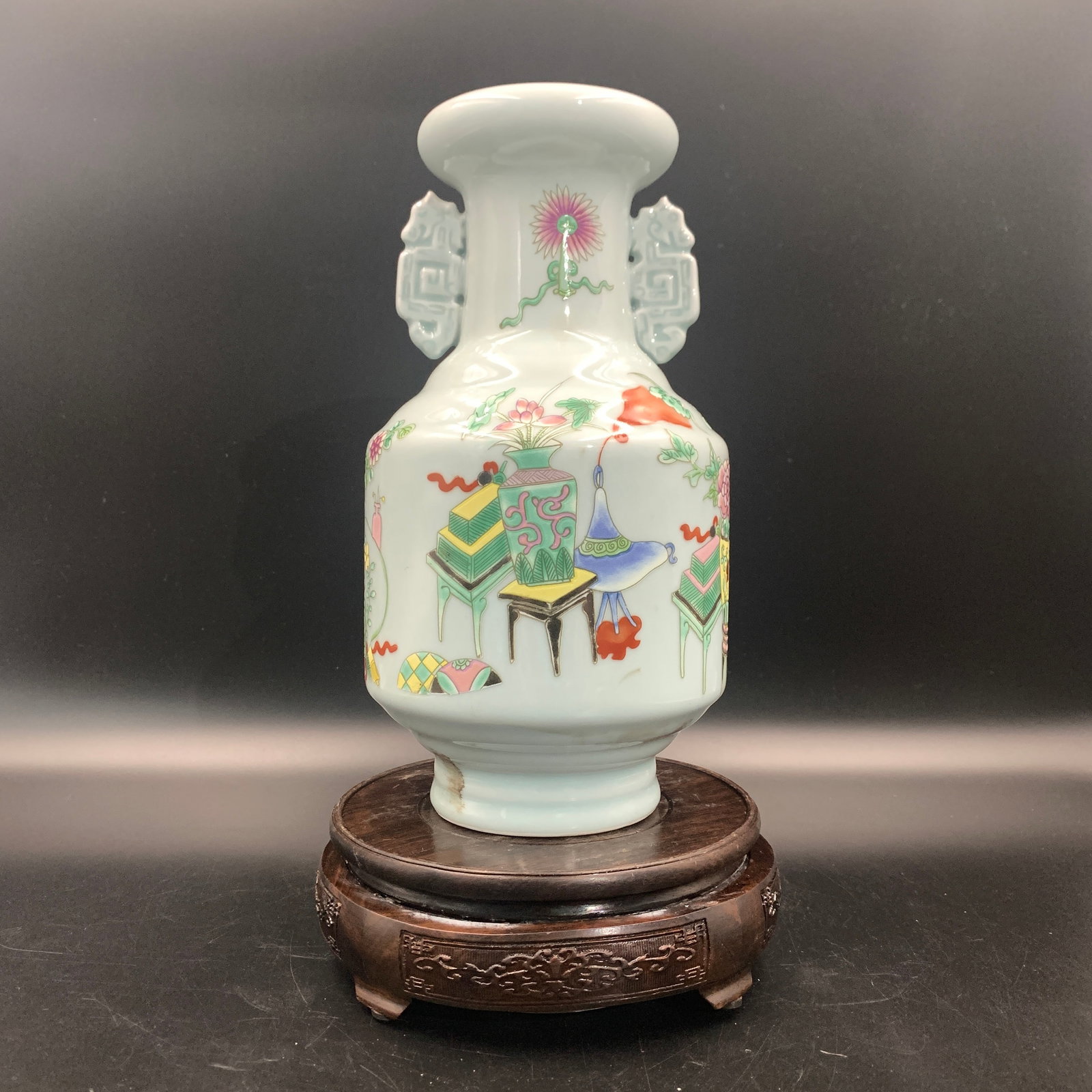 FAMILLE ROSE "HUNDRED ANTIQUES" LANTERN STYLE PORCELAIN VASE