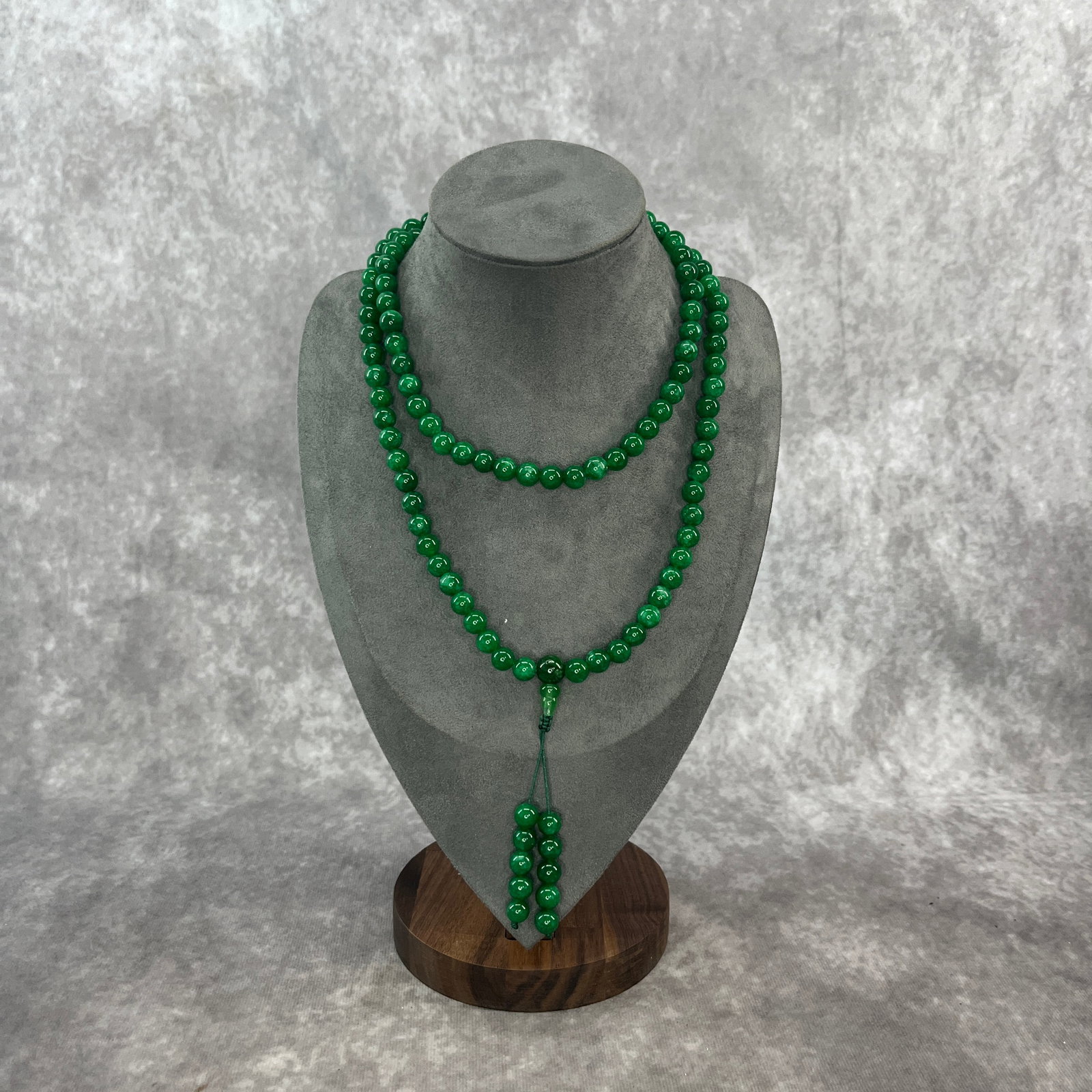 CHINESE BUDDHIST GREEN JADE PRAYER NECKLACE