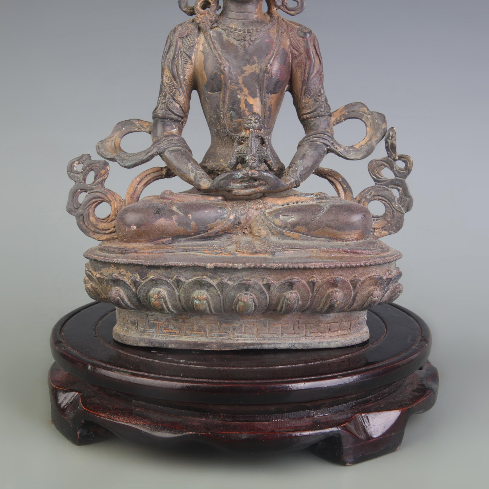 A FINE BRONZE LONGEVITY BUDDHA STATUE - 3